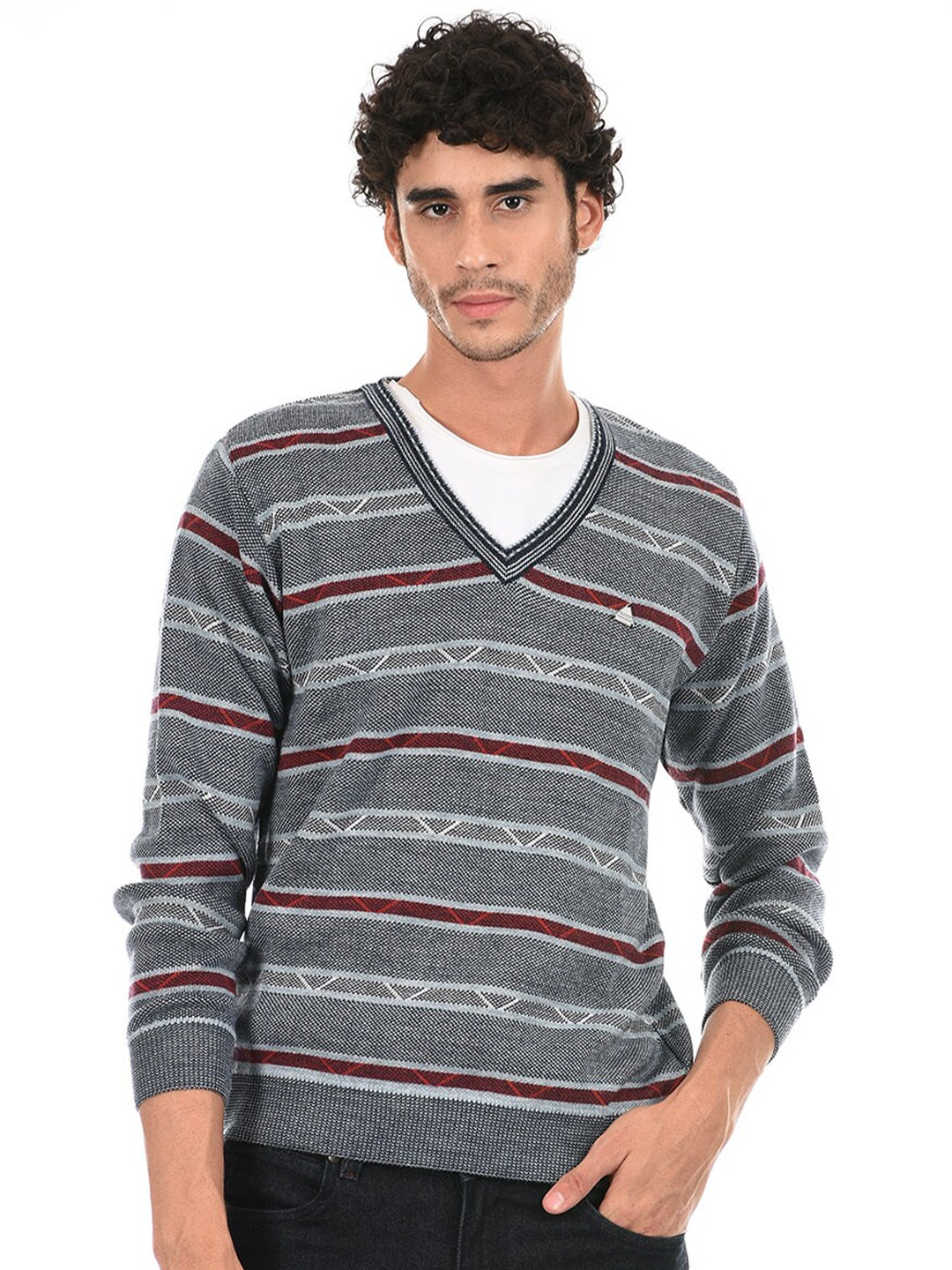 

Cloak & Decker by Monte Carlo Men Grey & Maroon Striped Pullover