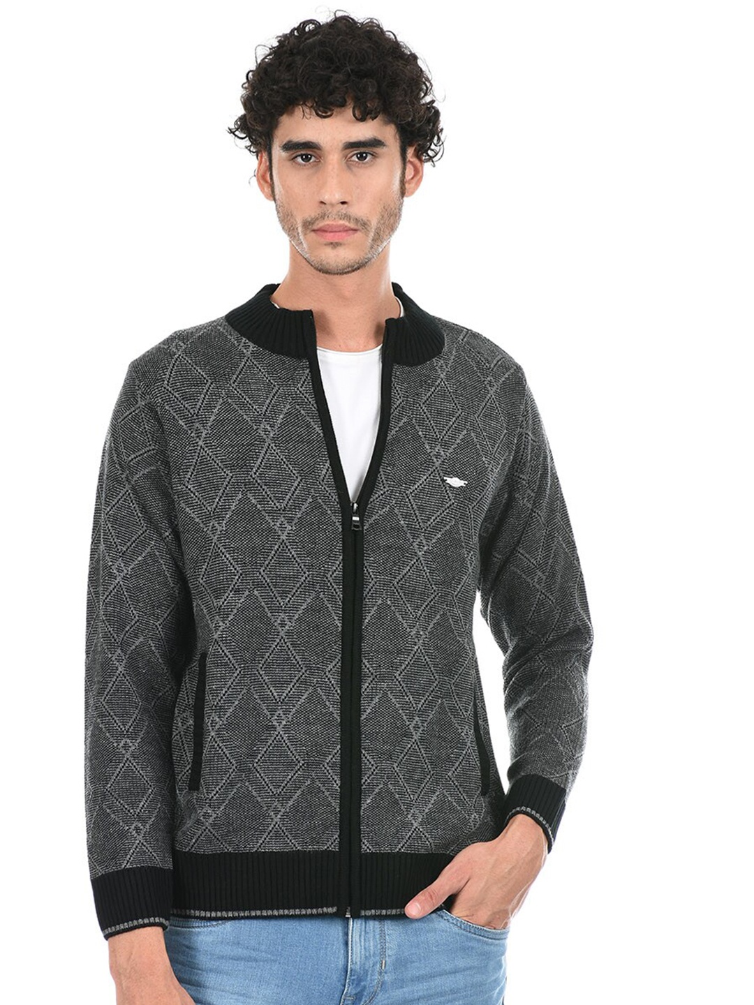 

Cloak & Decker by Monte Carlo Men Black & Grey Self Design Cardigan