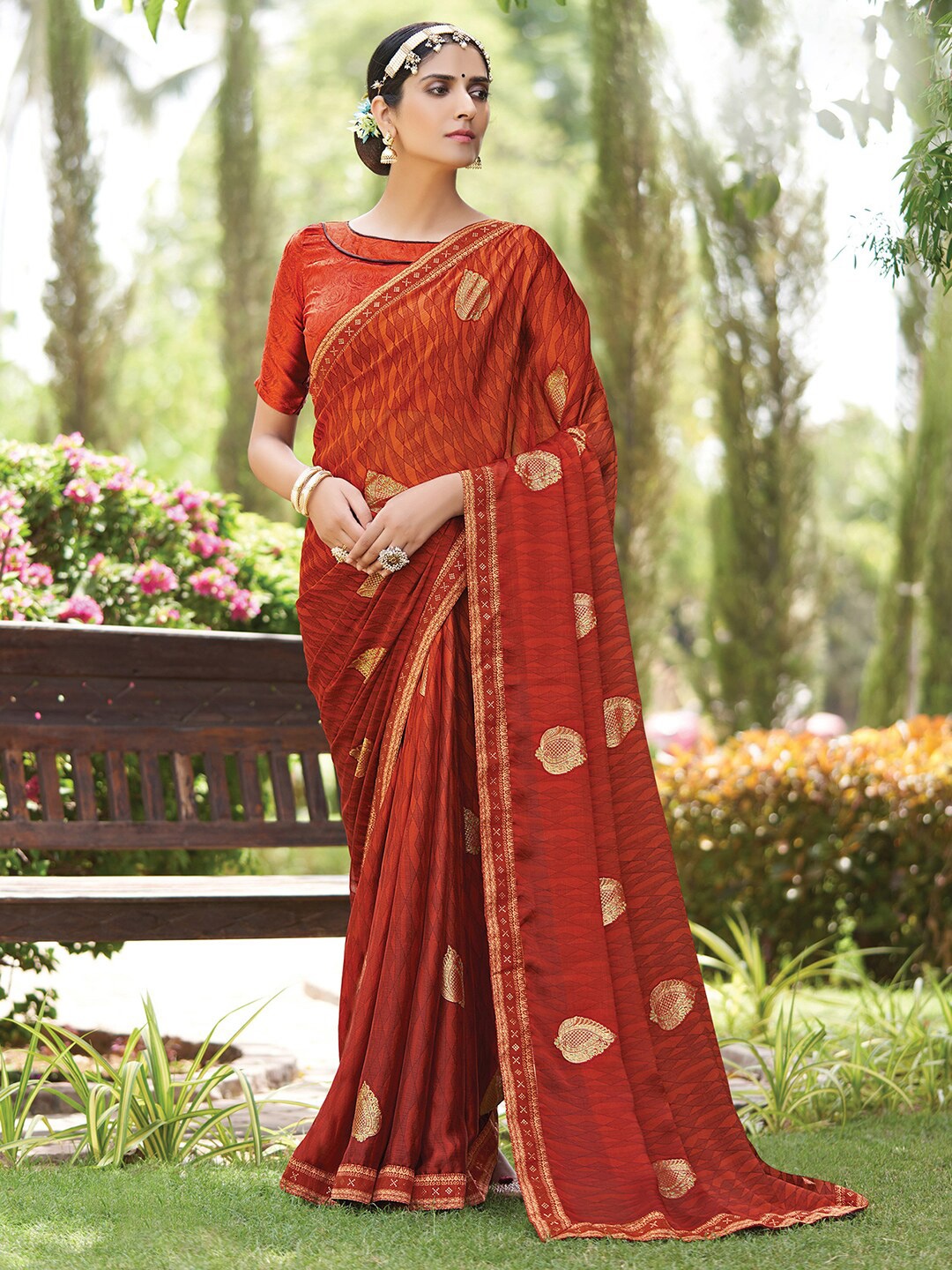 

Saree mall Rust & Cream-Coloured Floral Pure Chiffon Bagru Sarees
