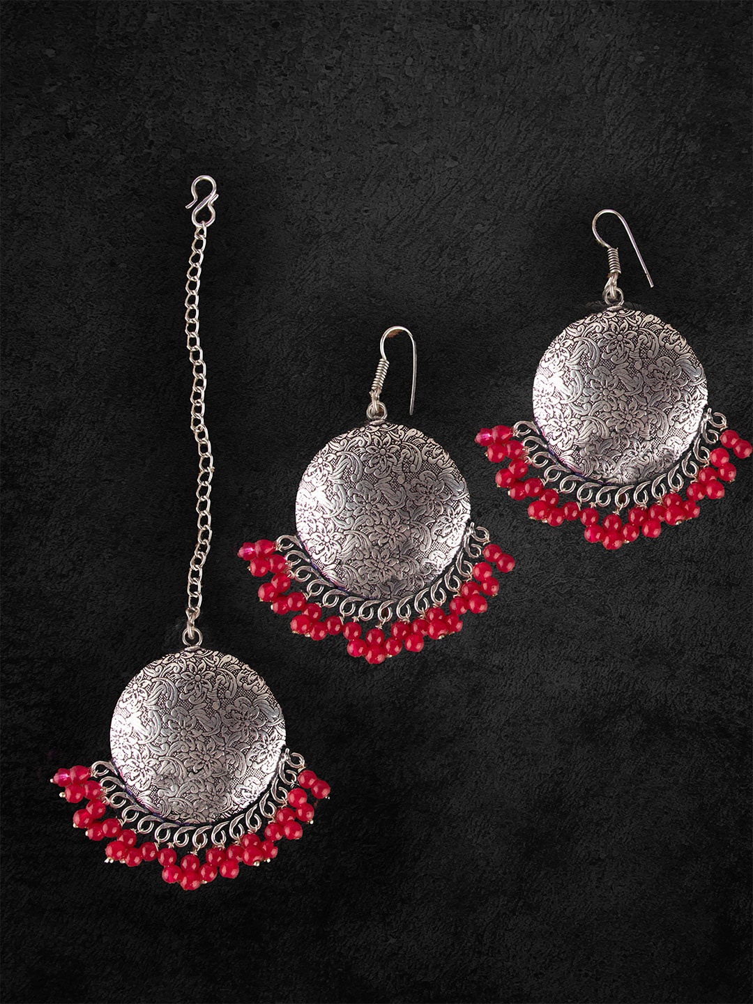 

Ozanoo Silver-Toned & Red Circular Drop Earrings