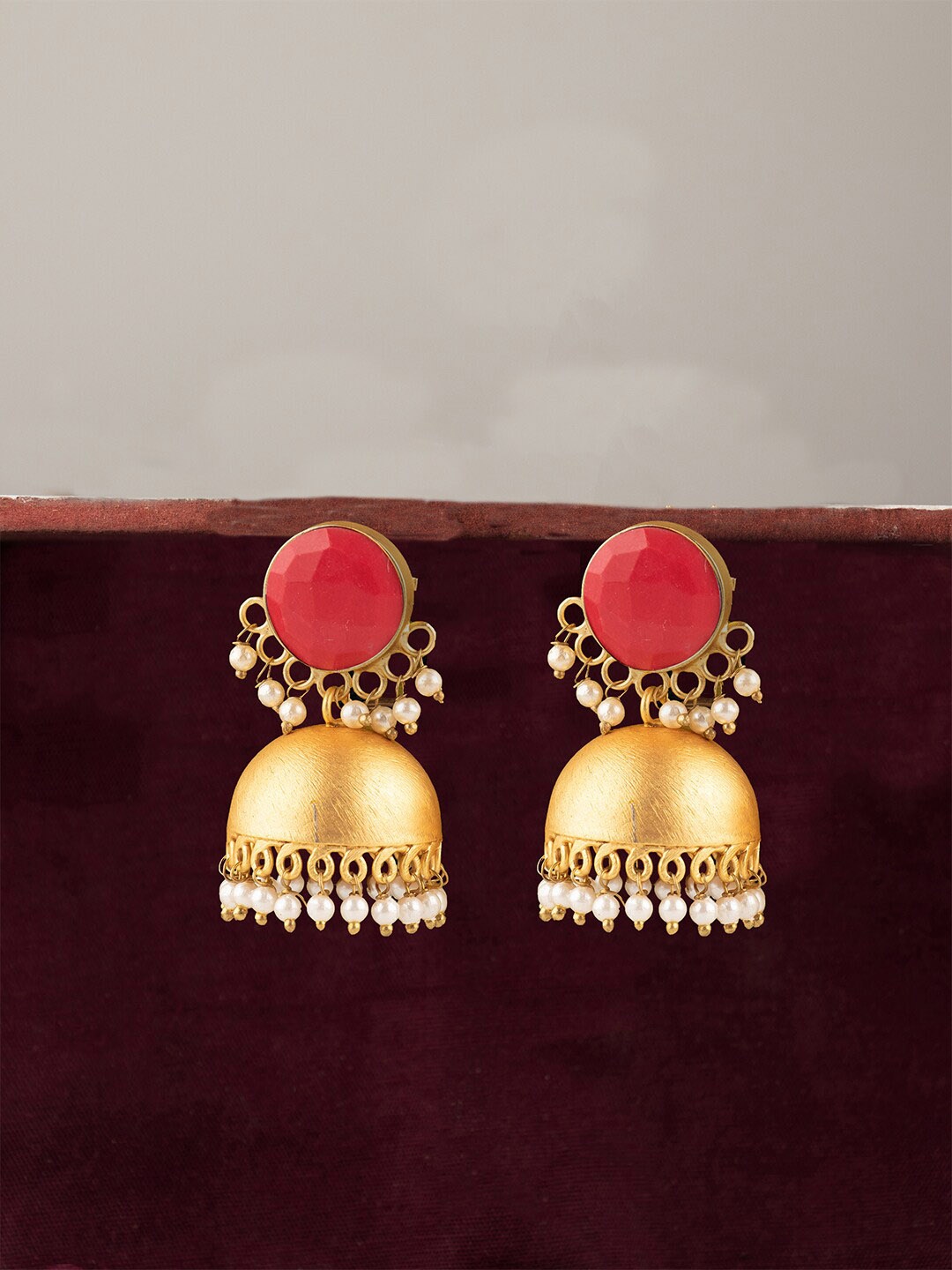 

Ozanoo Gold-Toned & Coral Dome Shaped Jhumkas Earrings