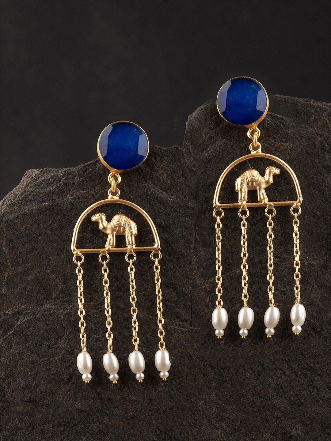 

Ozanoo Gold-Toned & Blue Circular Drop Earrings