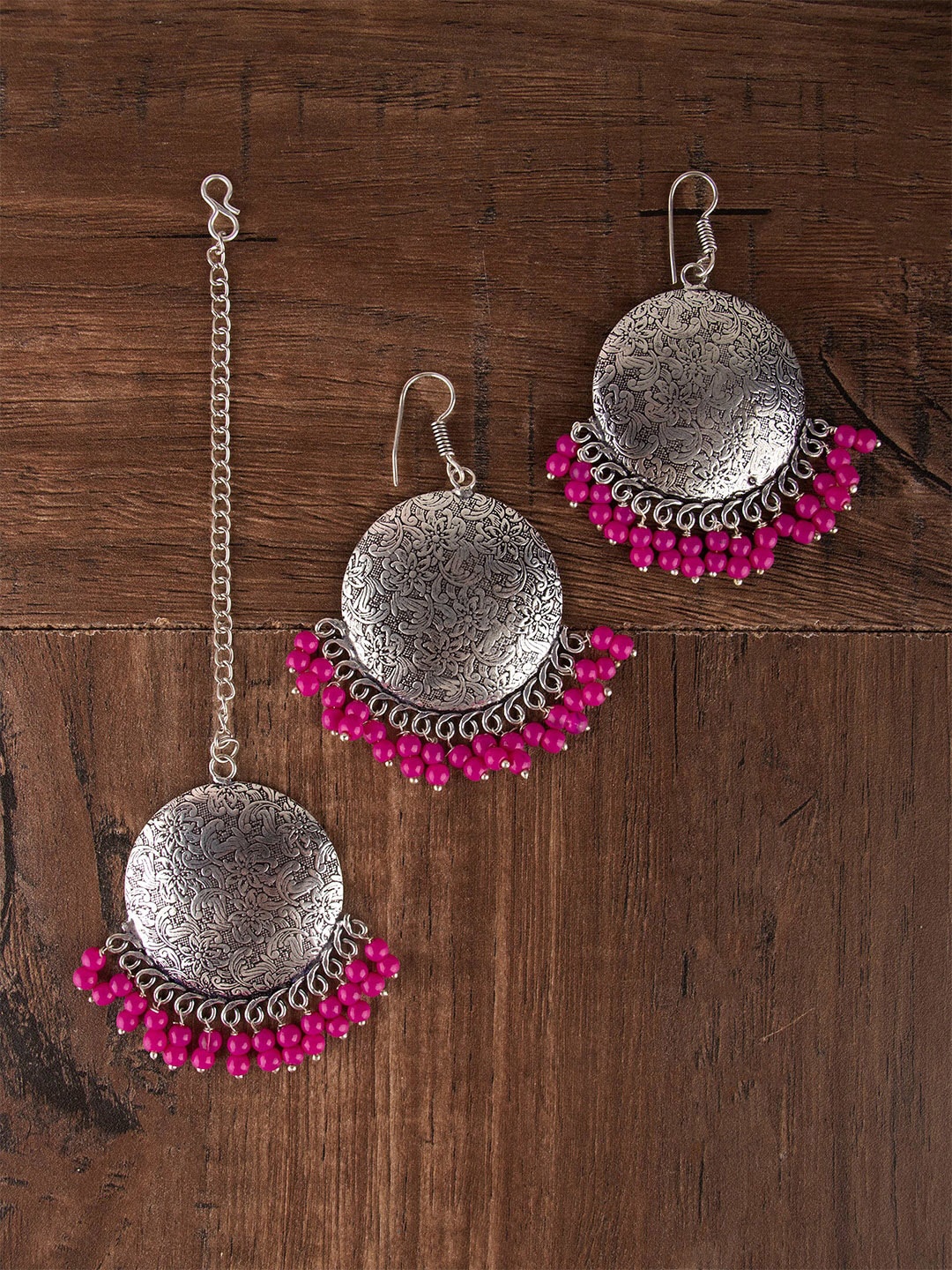 

Ozanoo Silver-Toned & Pink Circular Drop Earrings With Maang Tikka