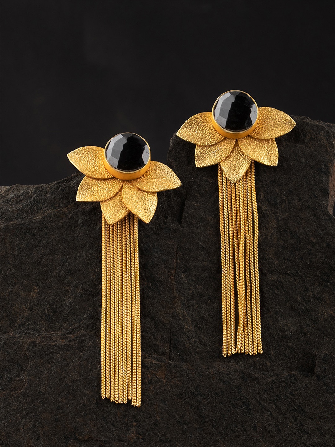 

Ozanoo Gold-Toned & Black Leaf Shaped Drop Earrings