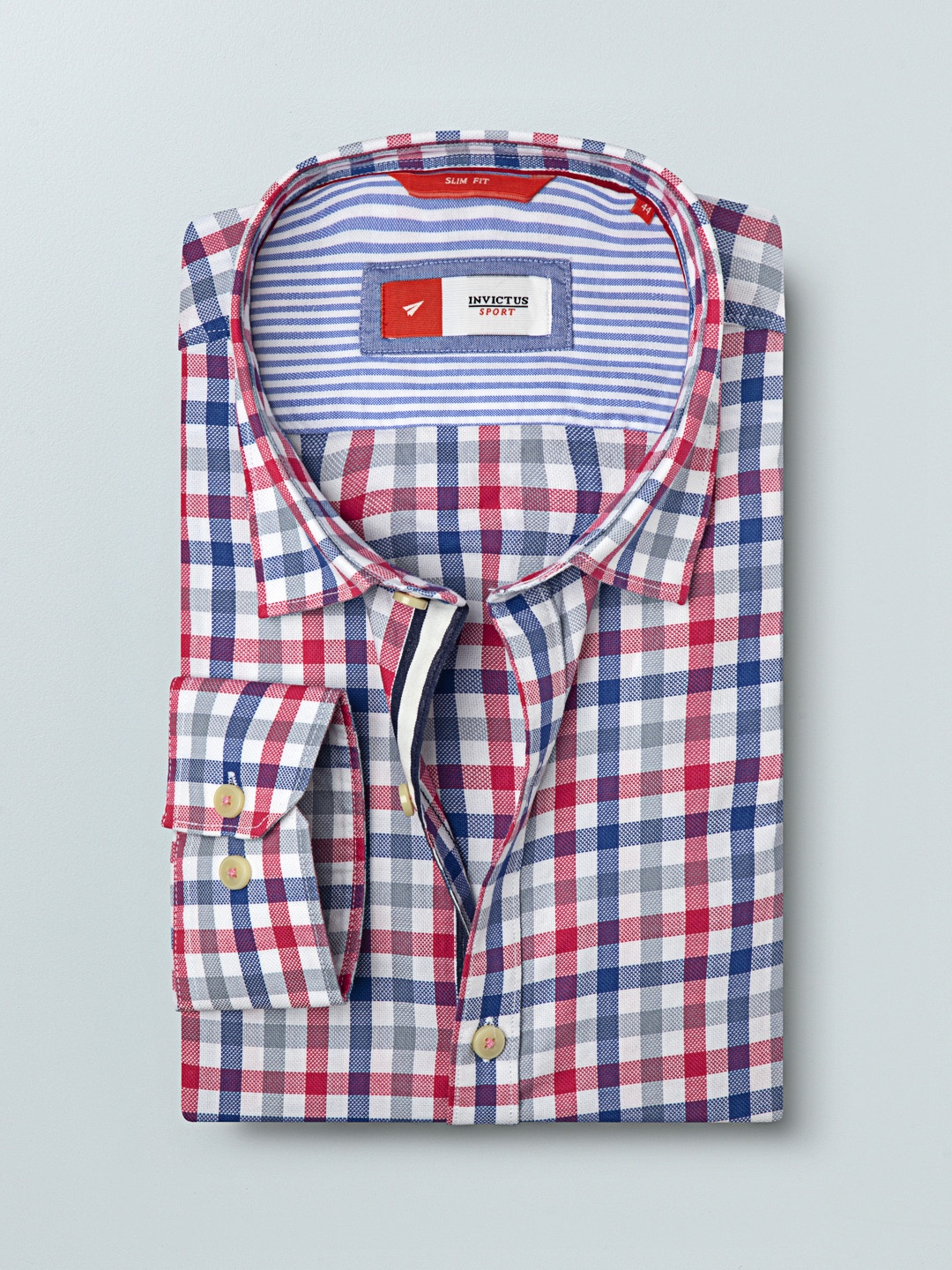 

INVICTUS Men White & Red Slim Fit Checked Sustainable Casual Shirt