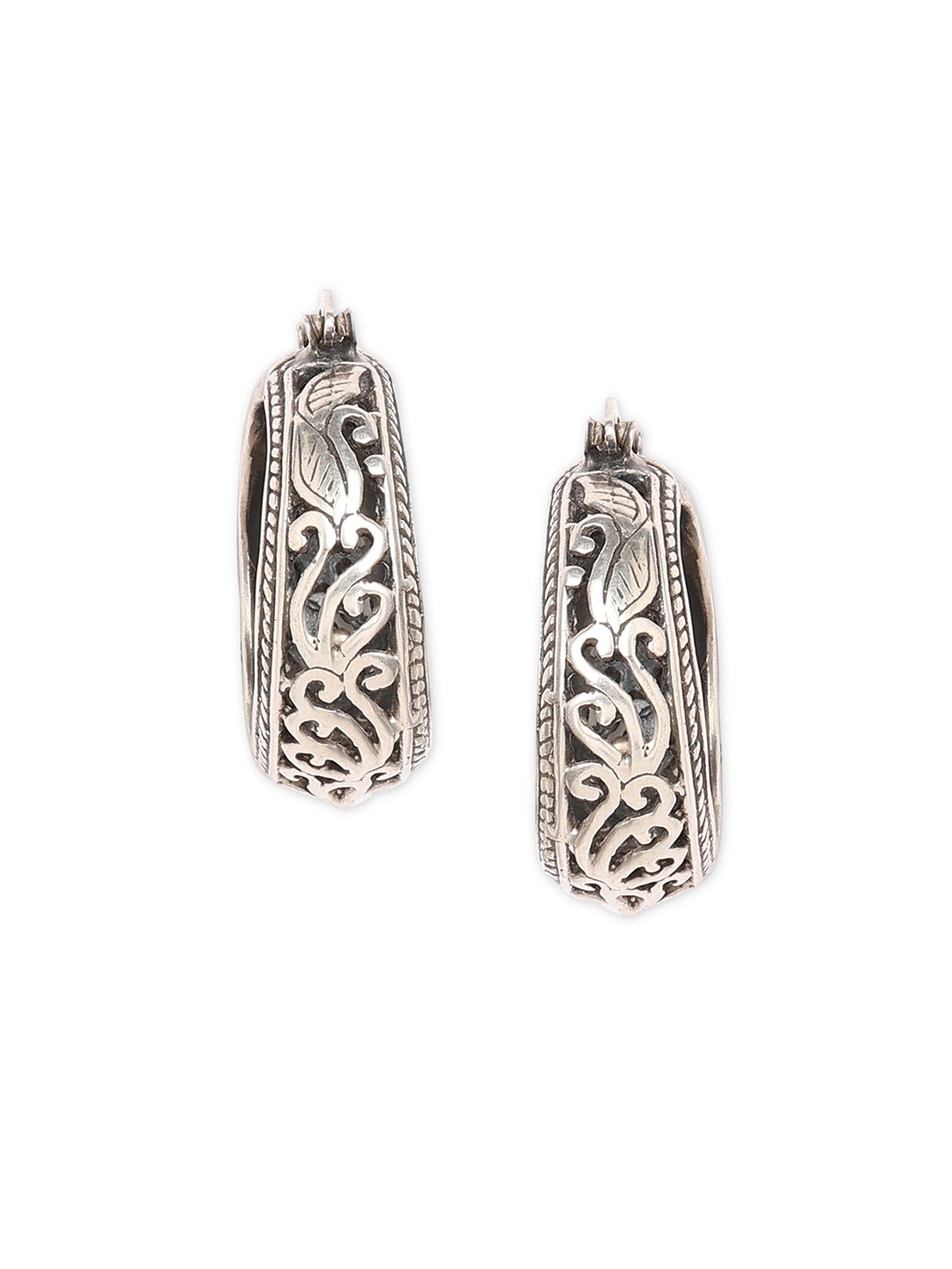 

ahilya 92.5 Sterling Silver Contemporary Hoop Earrings