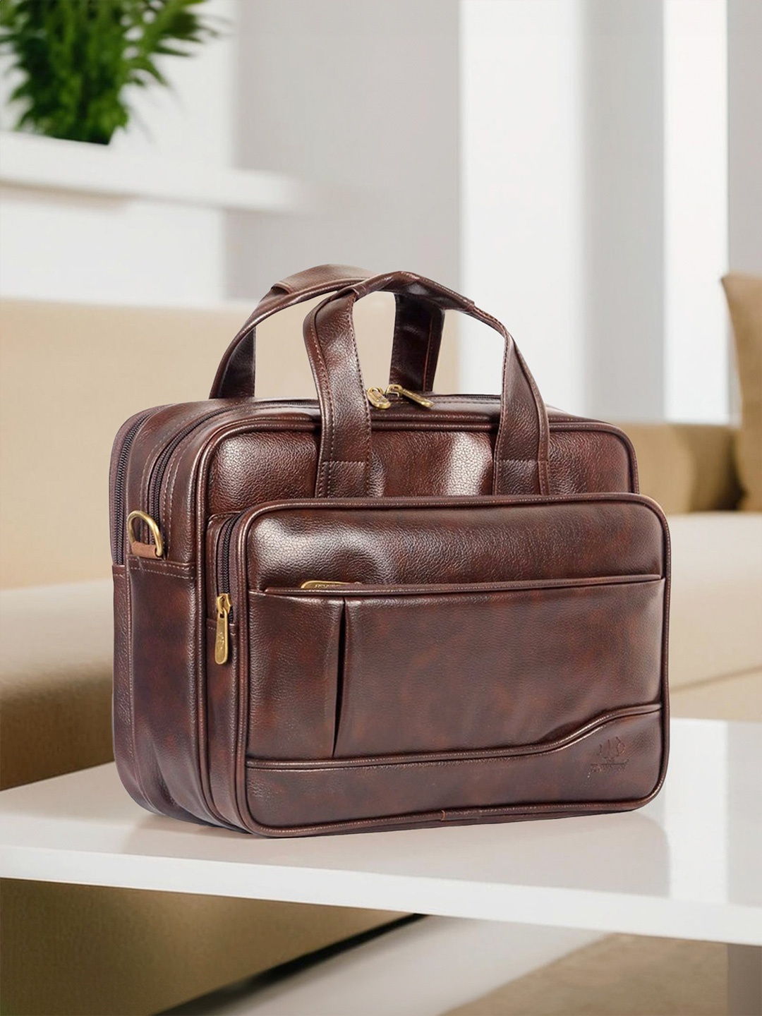 

THE CLOWNFISH Unisex Brown Messenger Bag