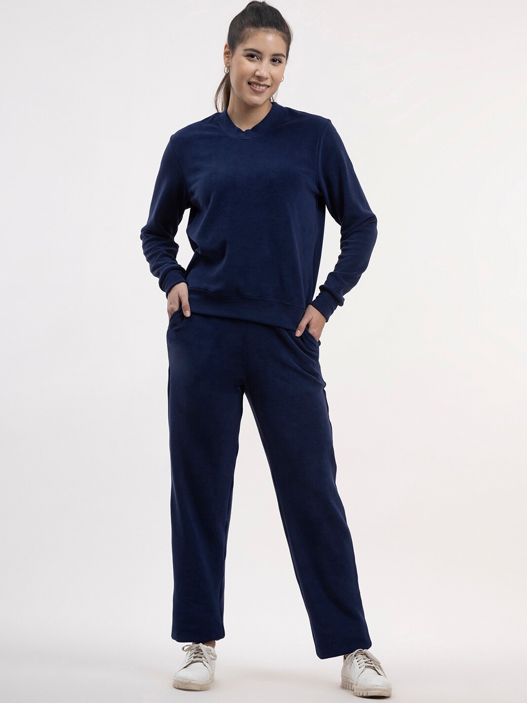 

FableStreet Women Navy Blue Solid Round Neck Velour Tracksuits