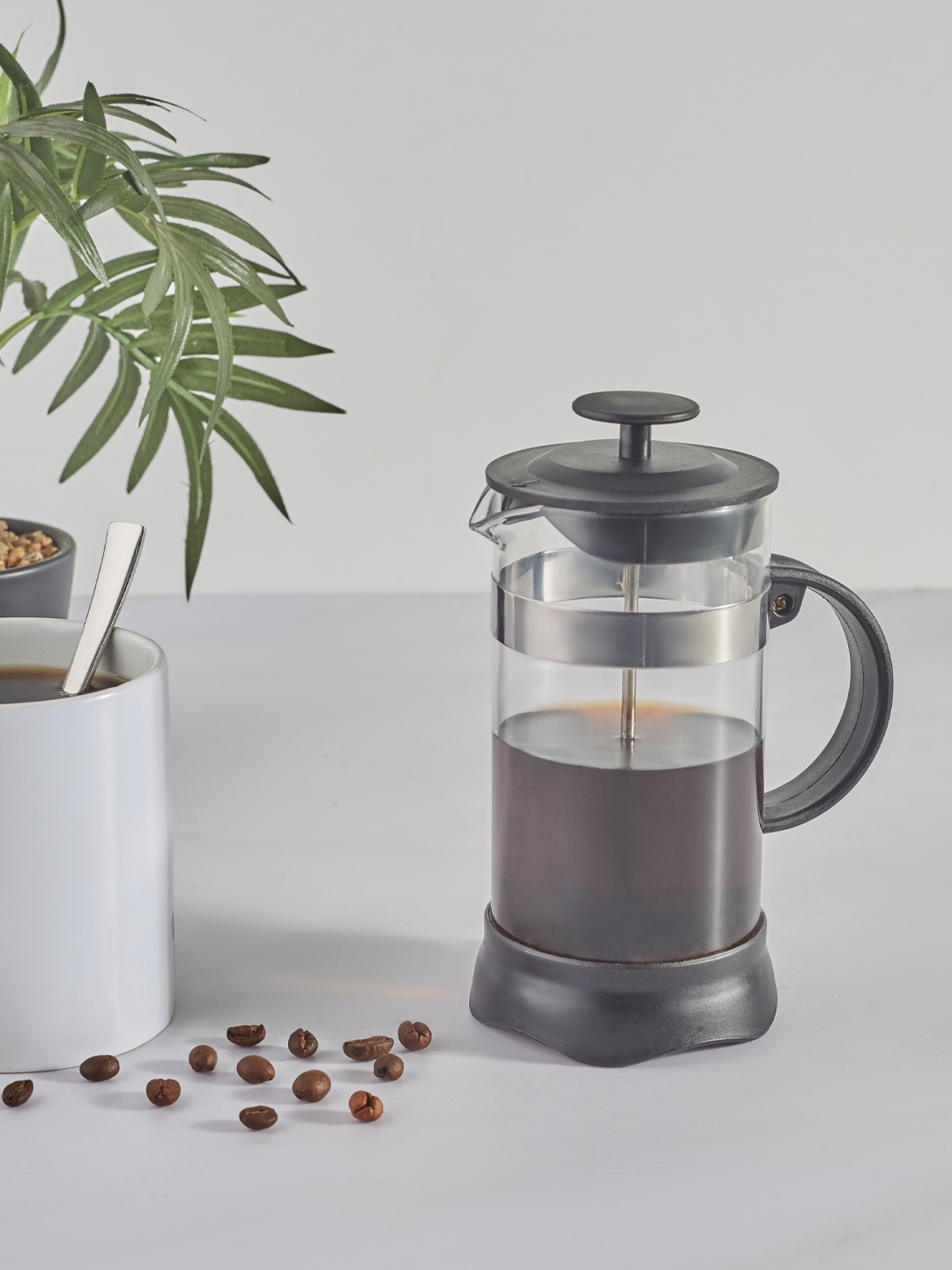 

HomeTown Transparent & Black Borosilicate Glass Coffee Plunger