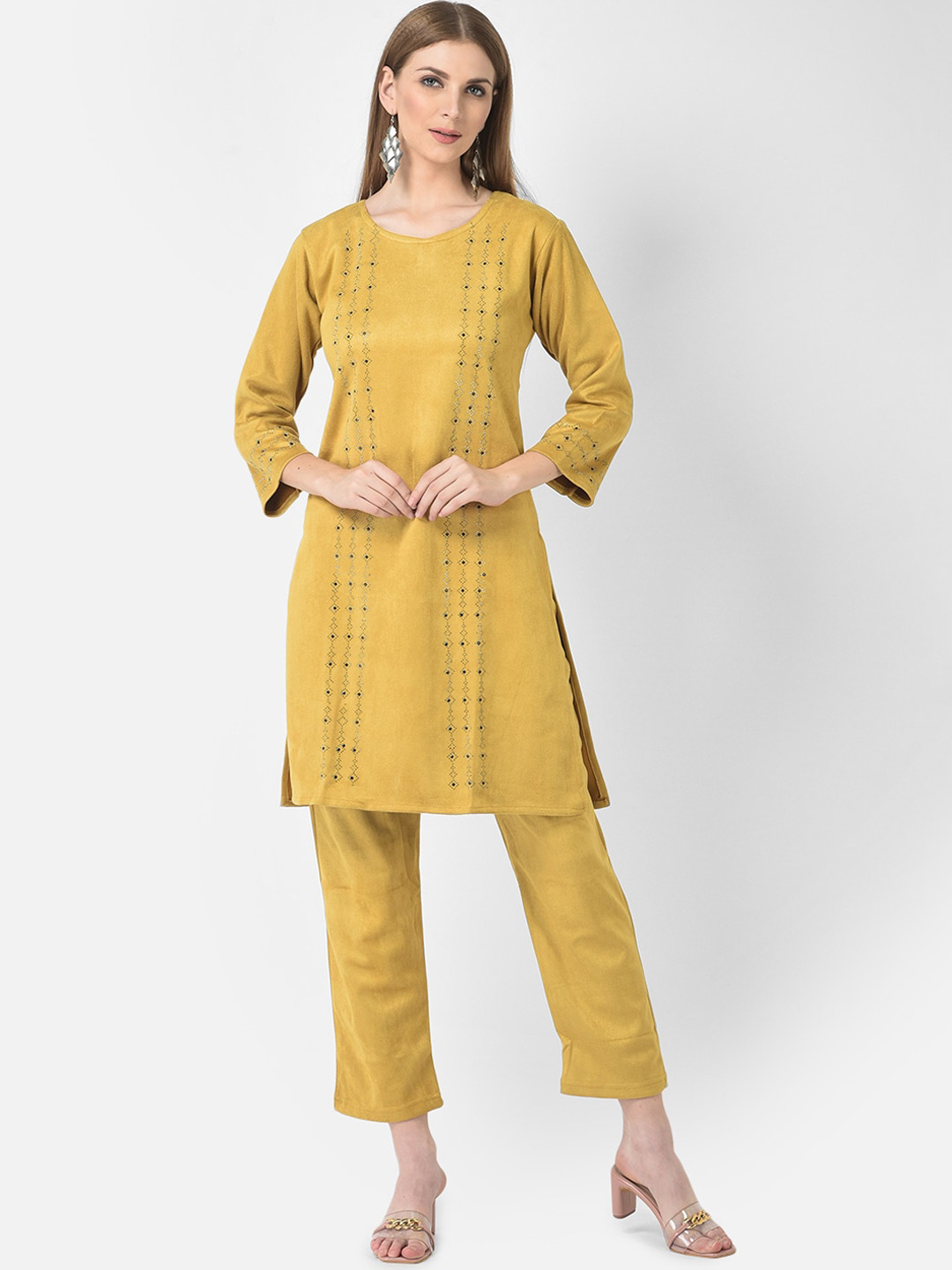 

FNOCKS Women Yellow Printed Velvet Kurti with Trouser set