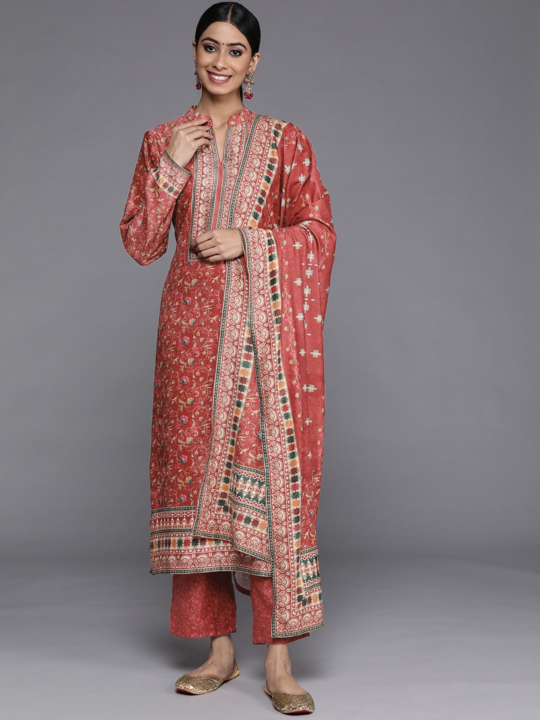 

Libas Women Red Floral Printed Velvet Kurta with Trousers & With Dupatta