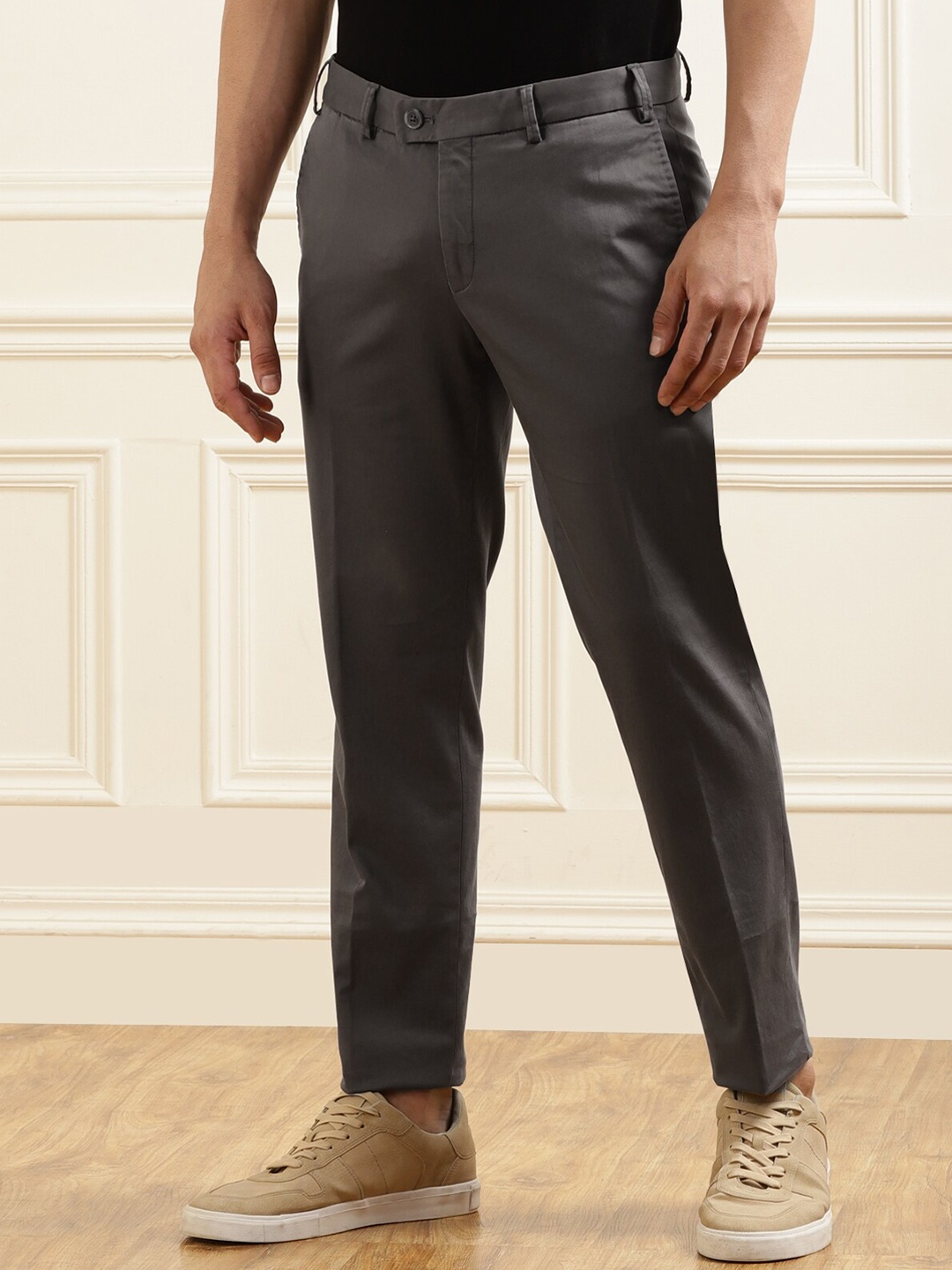 

Hiltl Men Grey Trousers