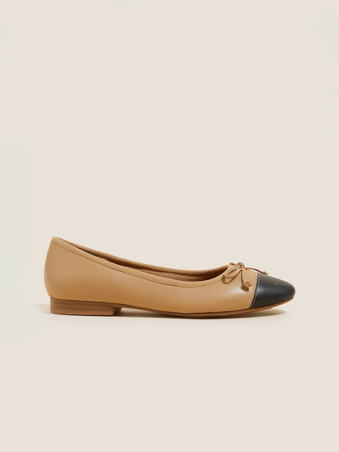 

Marks & Spencer Women Beige & Black Colourblocked Ballerinas Flats