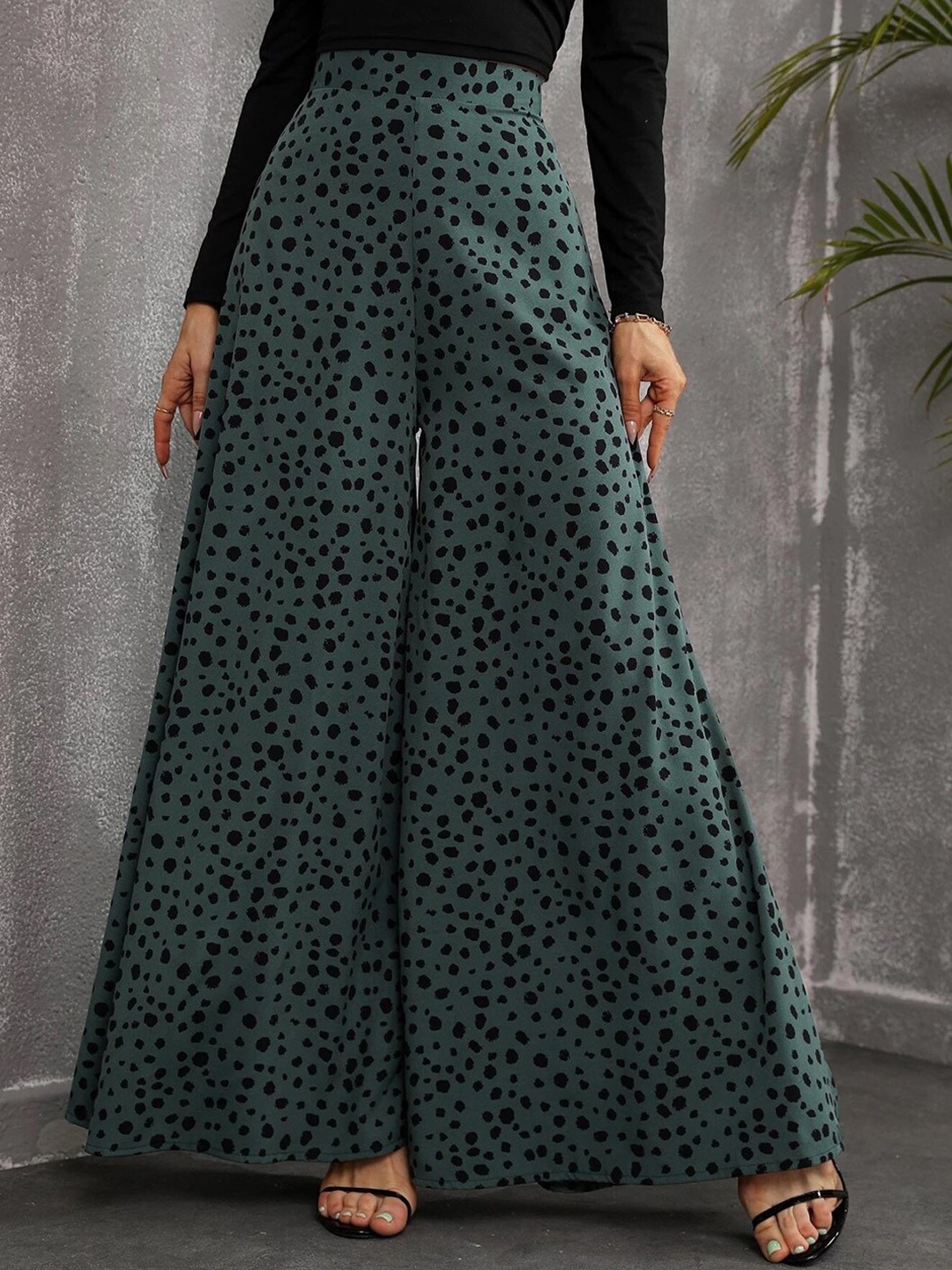 

Kotty Women Green Printed Relaxed Flared High-Rise Easy Wash Trousers