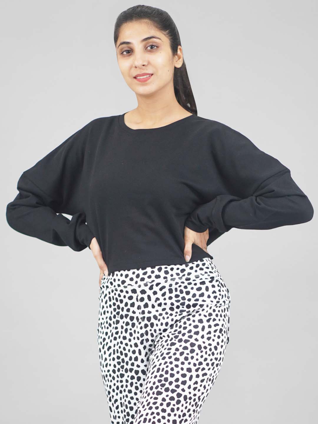 

IMPERATIVE Woman Styled Back Top, Black