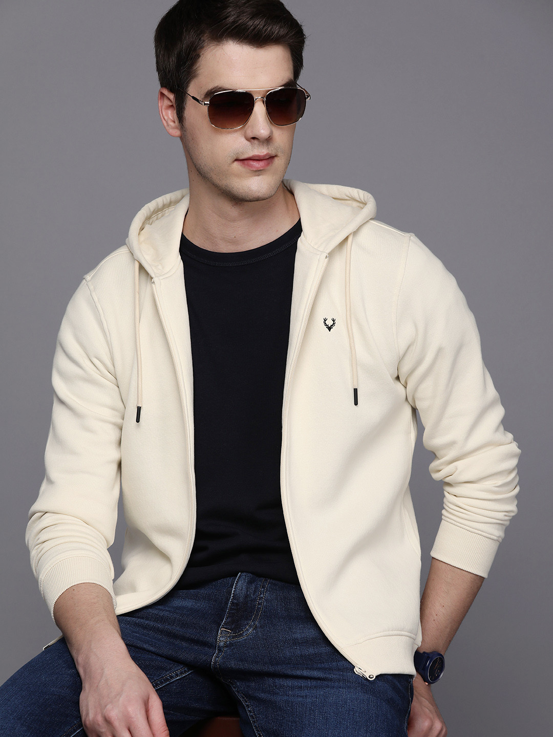 

Allen Solly Sport Men Cream-Coloured Hooded Sweatshirt