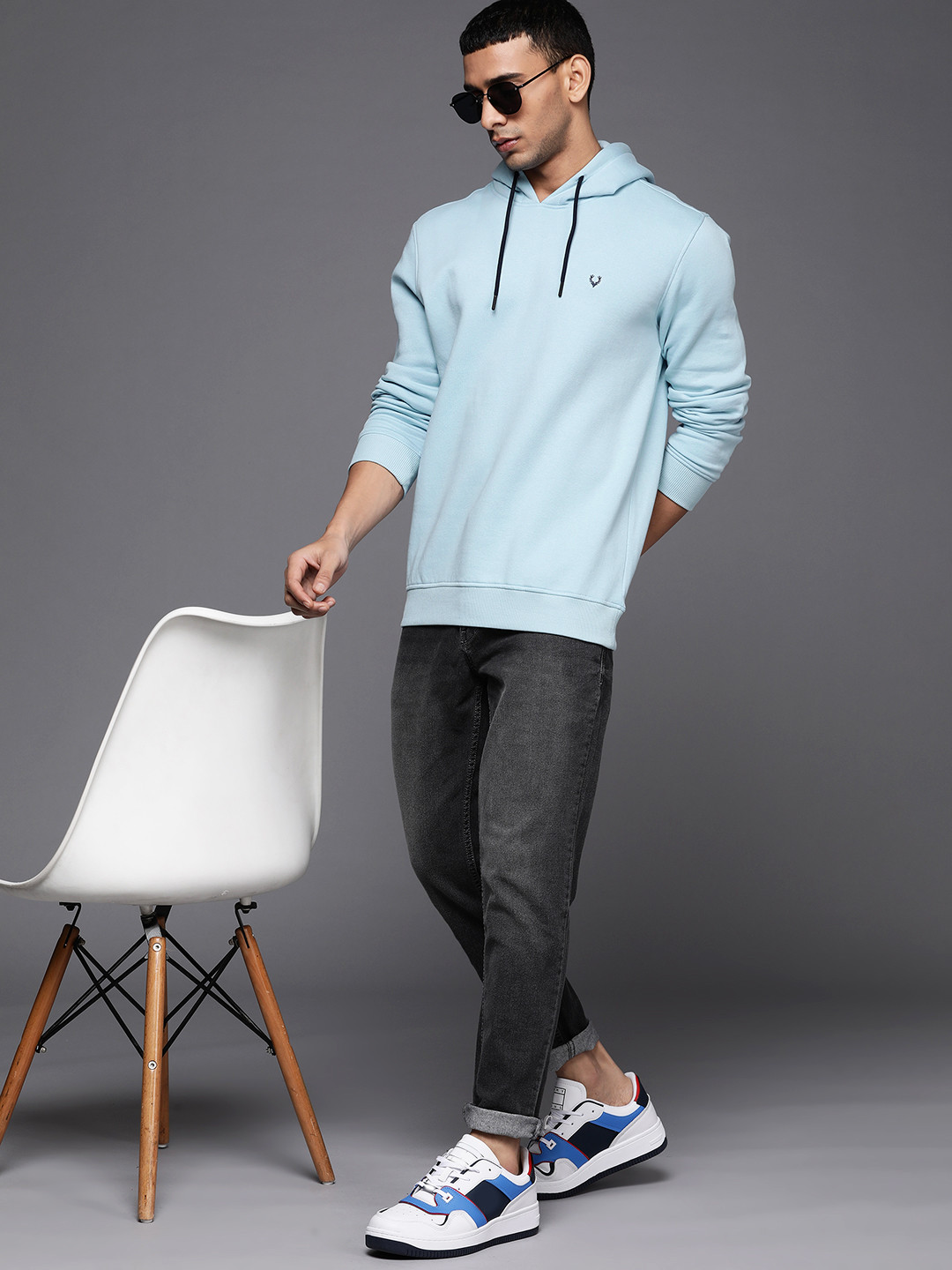 

Allen Solly Sport Men Blue Solid Hooded Sweatshirt