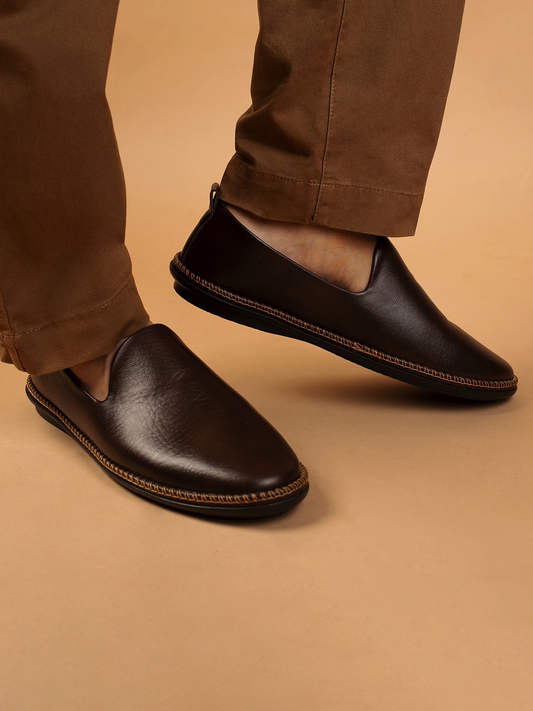 

Big Fox Men Brown Solid Synthetic Slip-On Loafers
