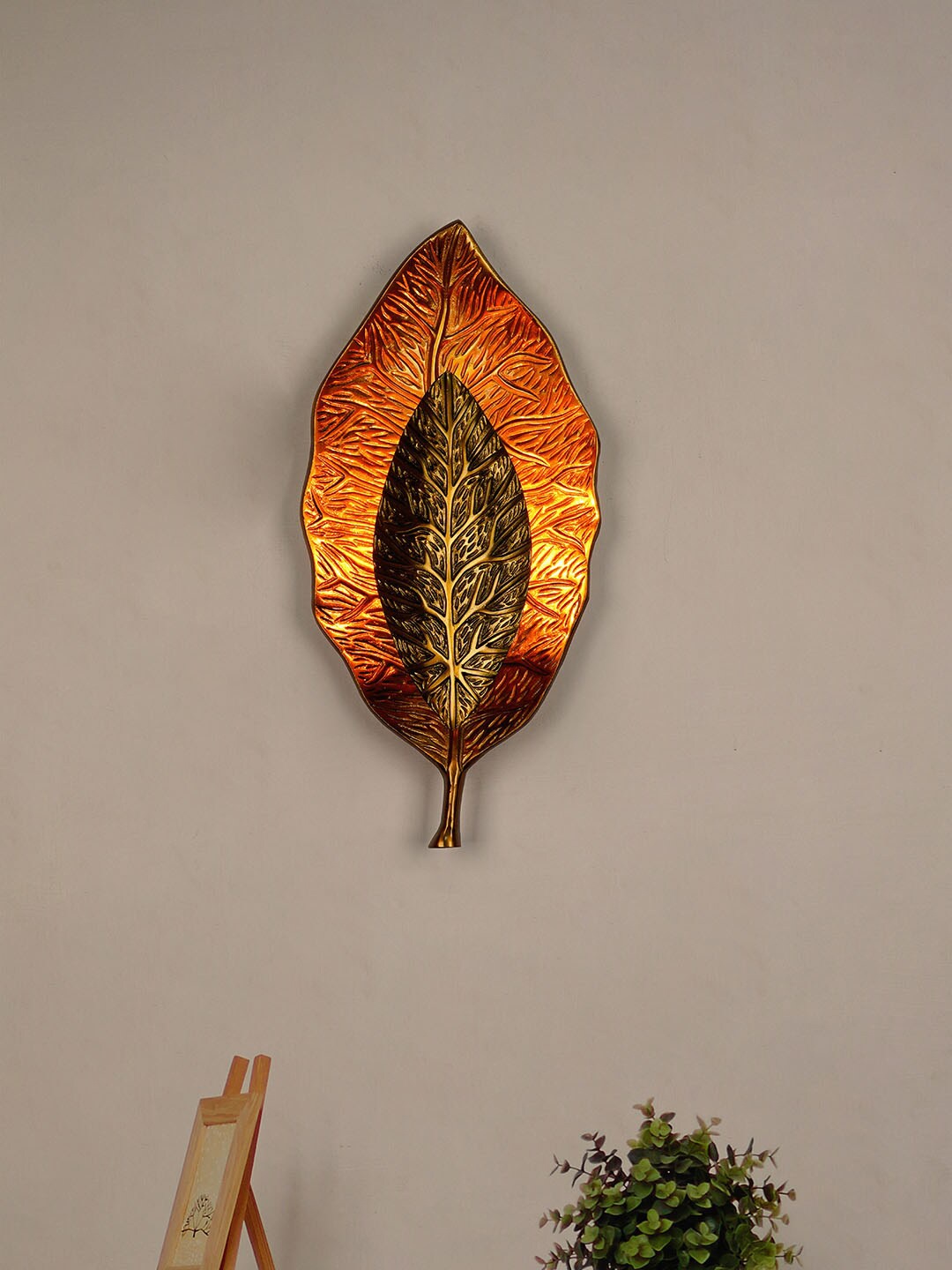 

Fos Lighting Gold-Toned Adorned Leaves Contemporary Wall Sconce
