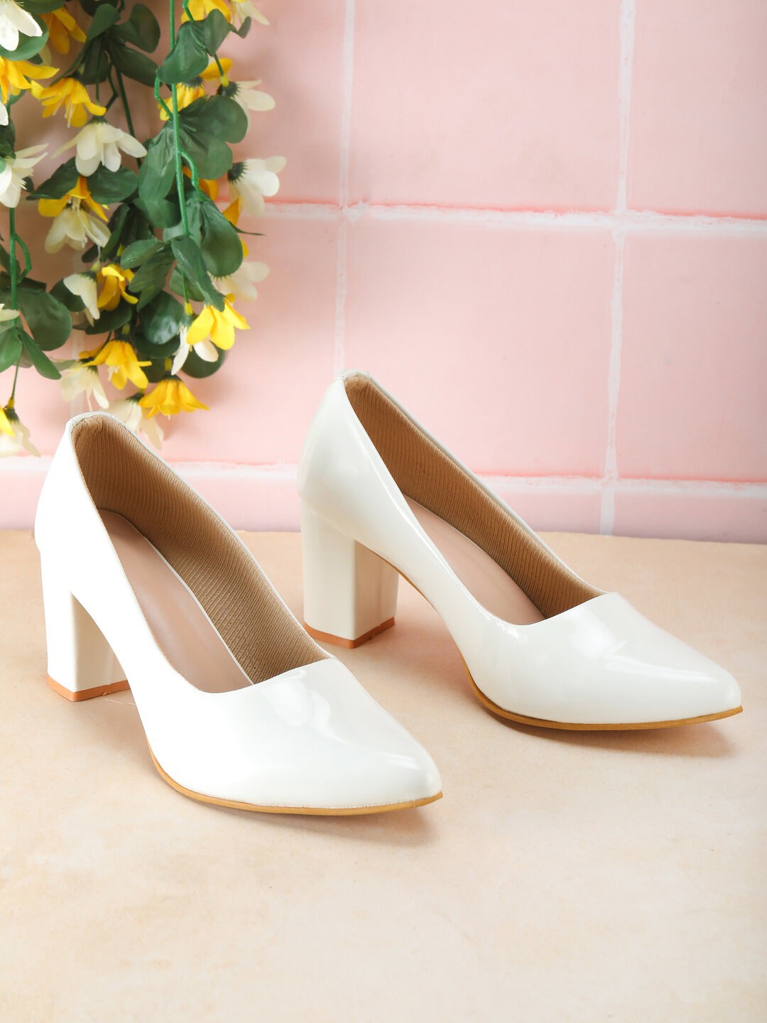 

HASTEN White Solid Block Pump Heels