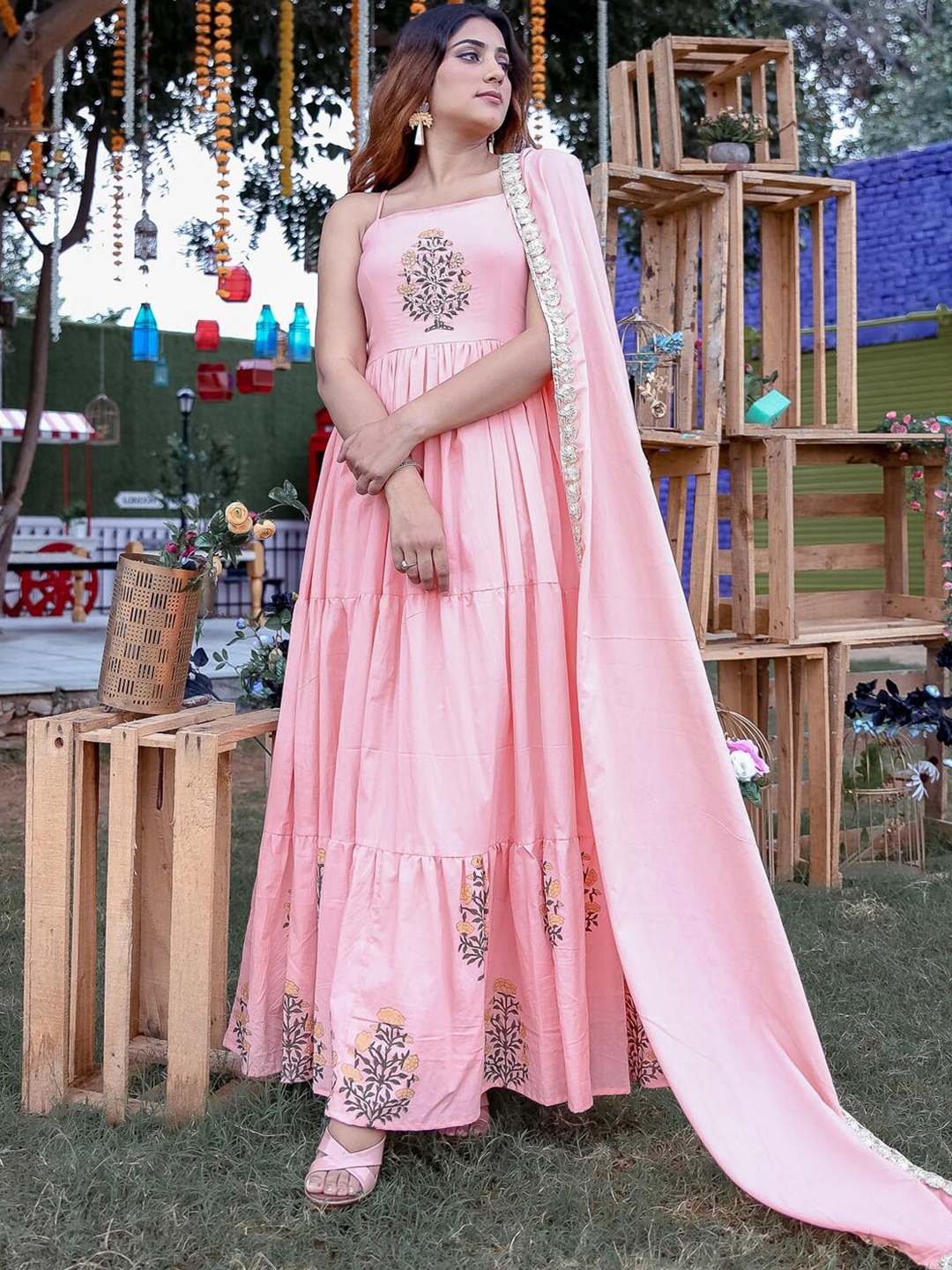 

Ambraee Peach-Coloured Ethnic Motifs Tiered Maxi Dress With Dupatta