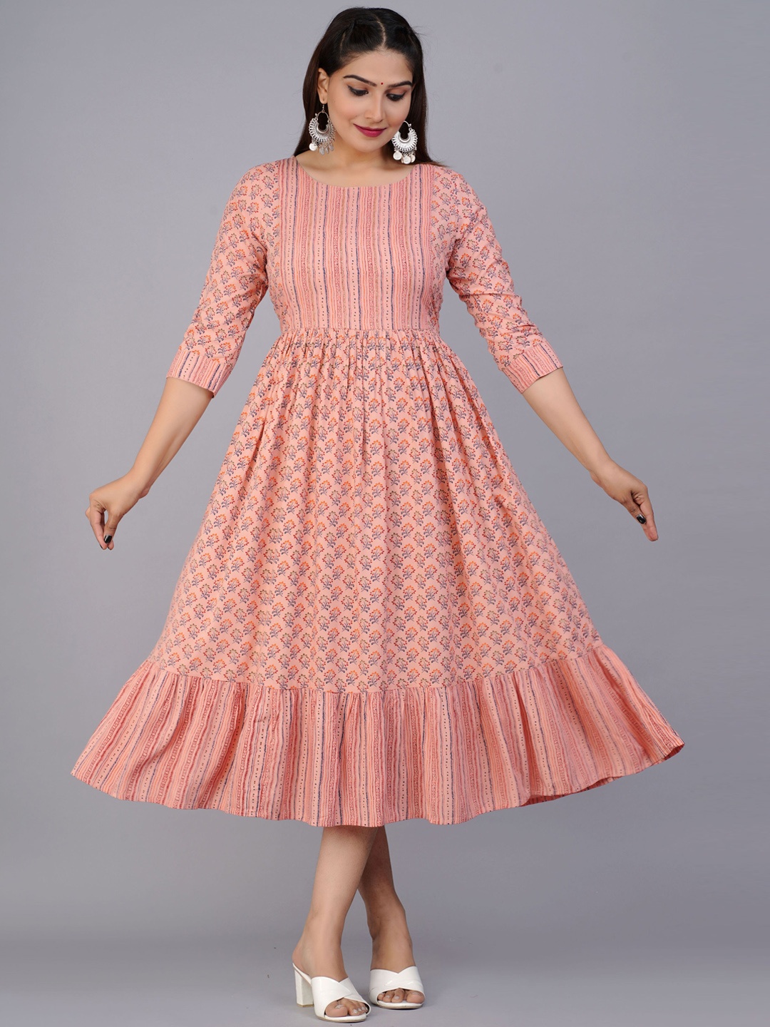 

PREKSHA Women Peach-Coloured & Navy Blue Floral Printed A-Line Kurta