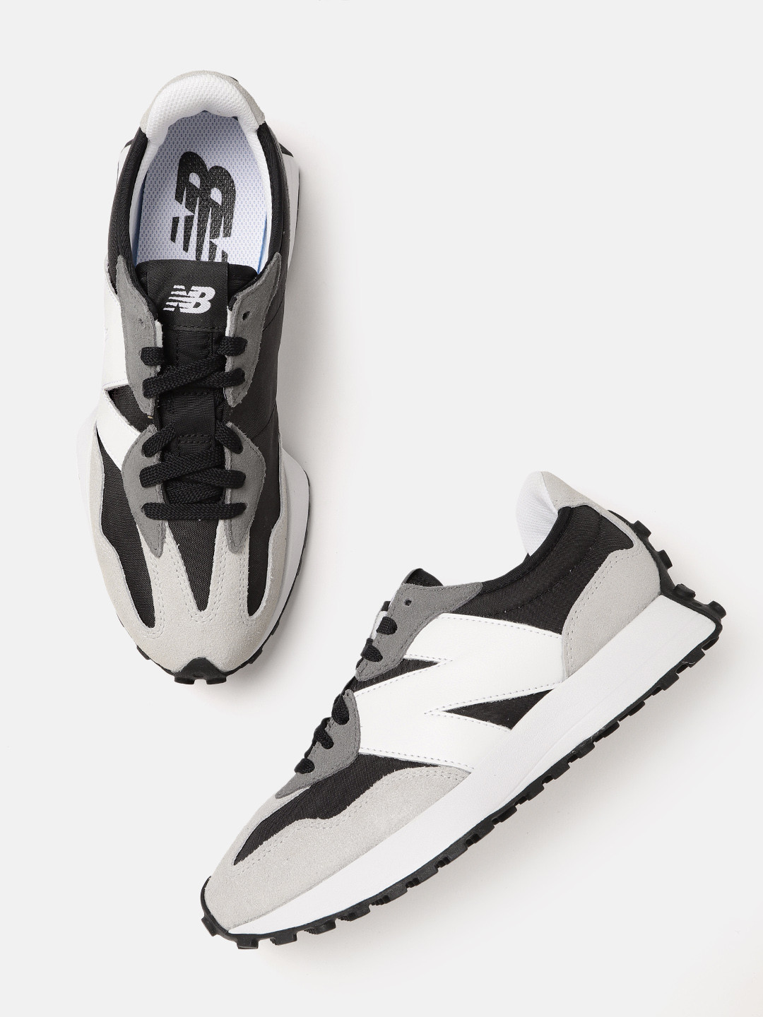 

New Balance Men Colourblocked Suede Sneakers, Black