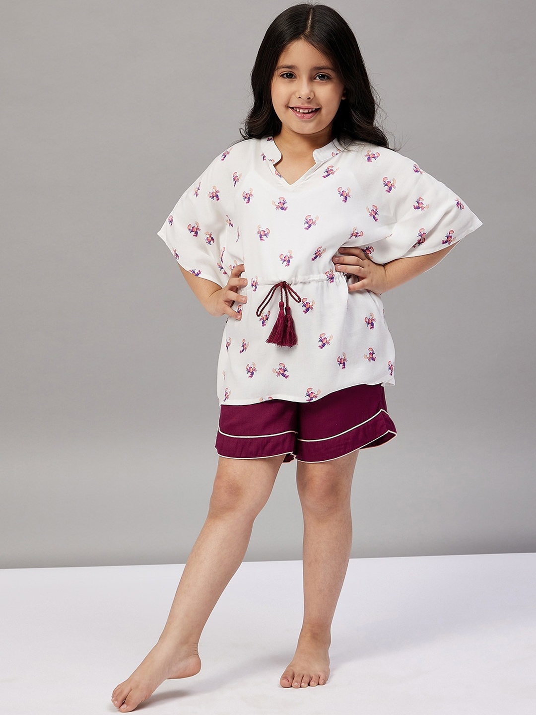 

The Kaftan Company Girls White & Maroon Printed Night suit