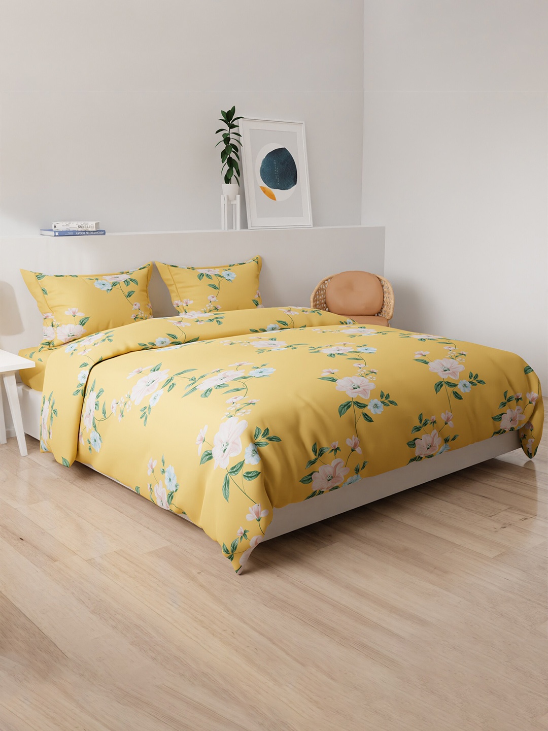 

Stoa Paris Yellow & Pink Floral AC Room 200 GSM Double Bed Comforter