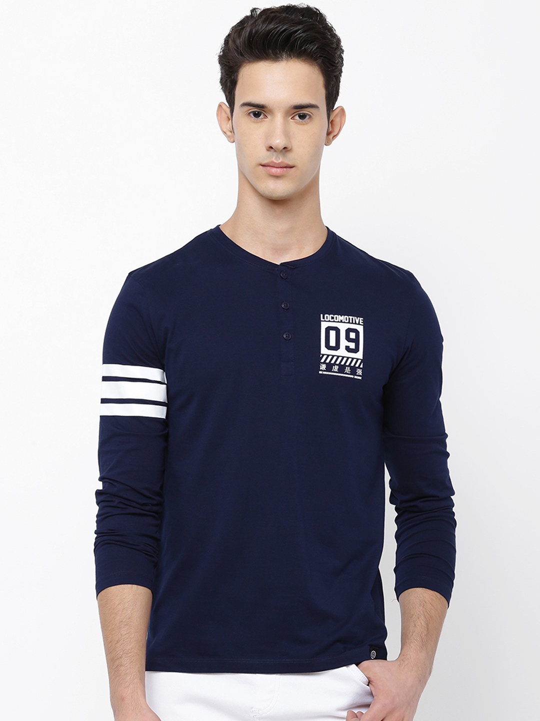 

LOCOMOTIVE Men Navy Solid Henley Neck T-shirt, Navy blue