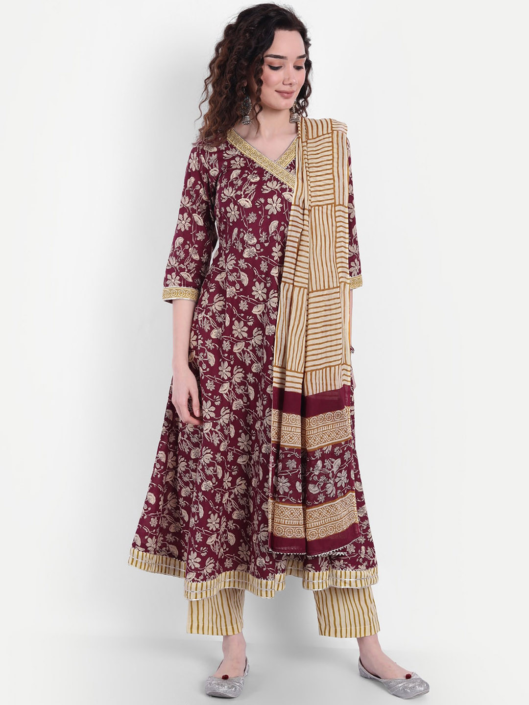 

Wyfees Women Purple Floral Printed Angrakha Pure Cotton Kurta with Trouser & Dupatta