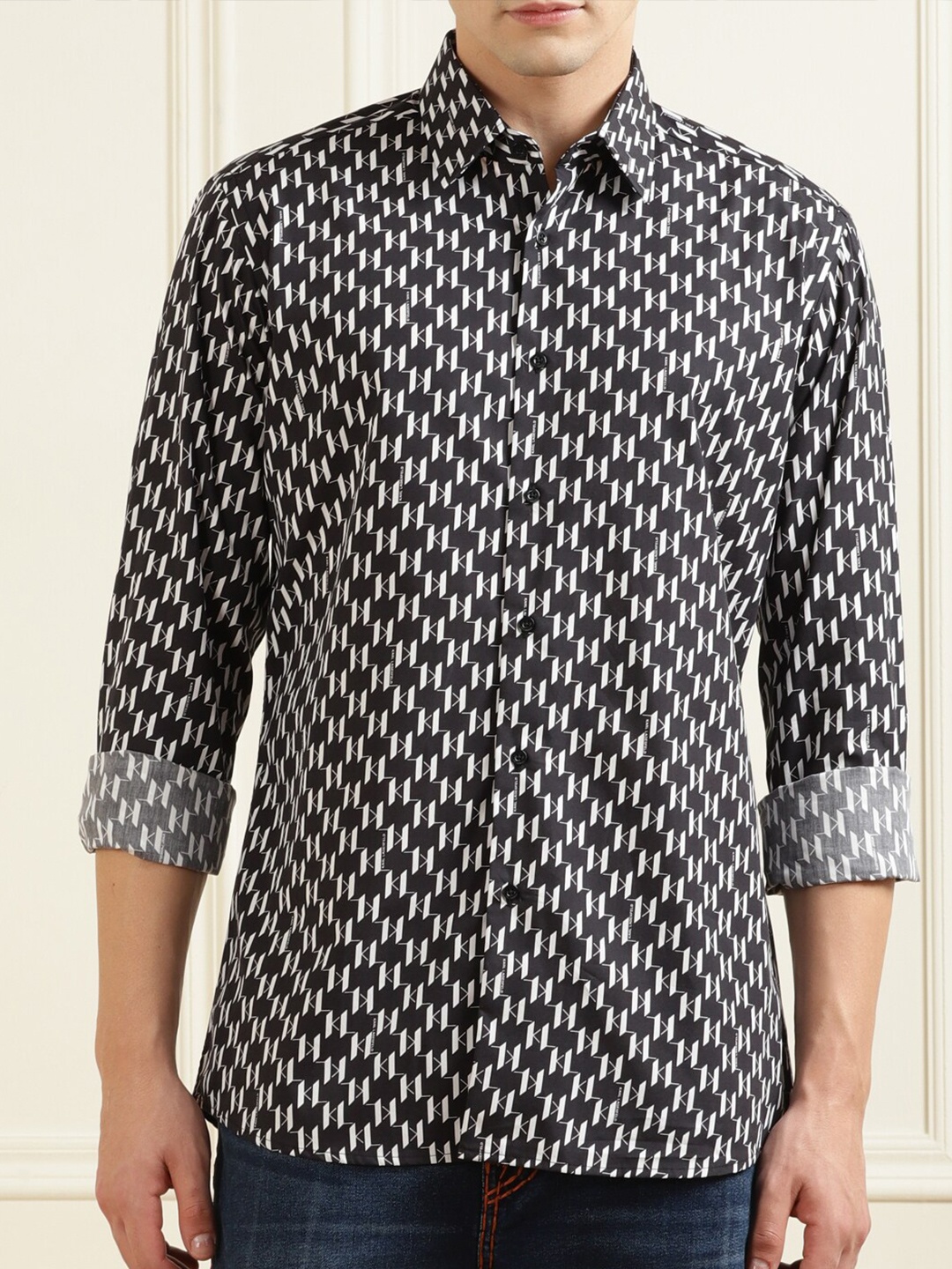 

Karl Lagerfeld Men Black Regular Fit Printed Cotton Casual Shirt