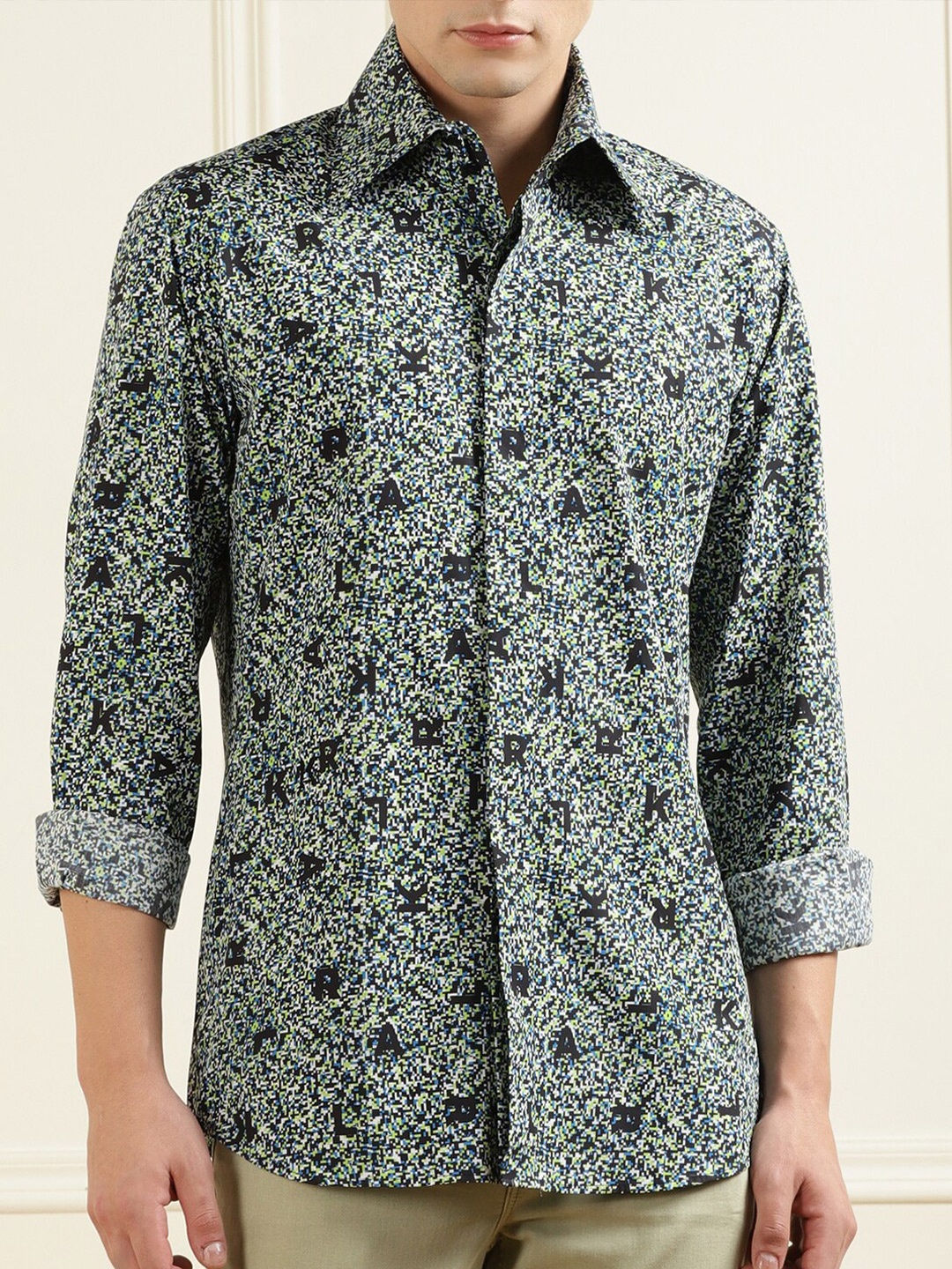 

Karl Lagerfeld Men Green Regular Fit Printed Cotton Casual Shirt