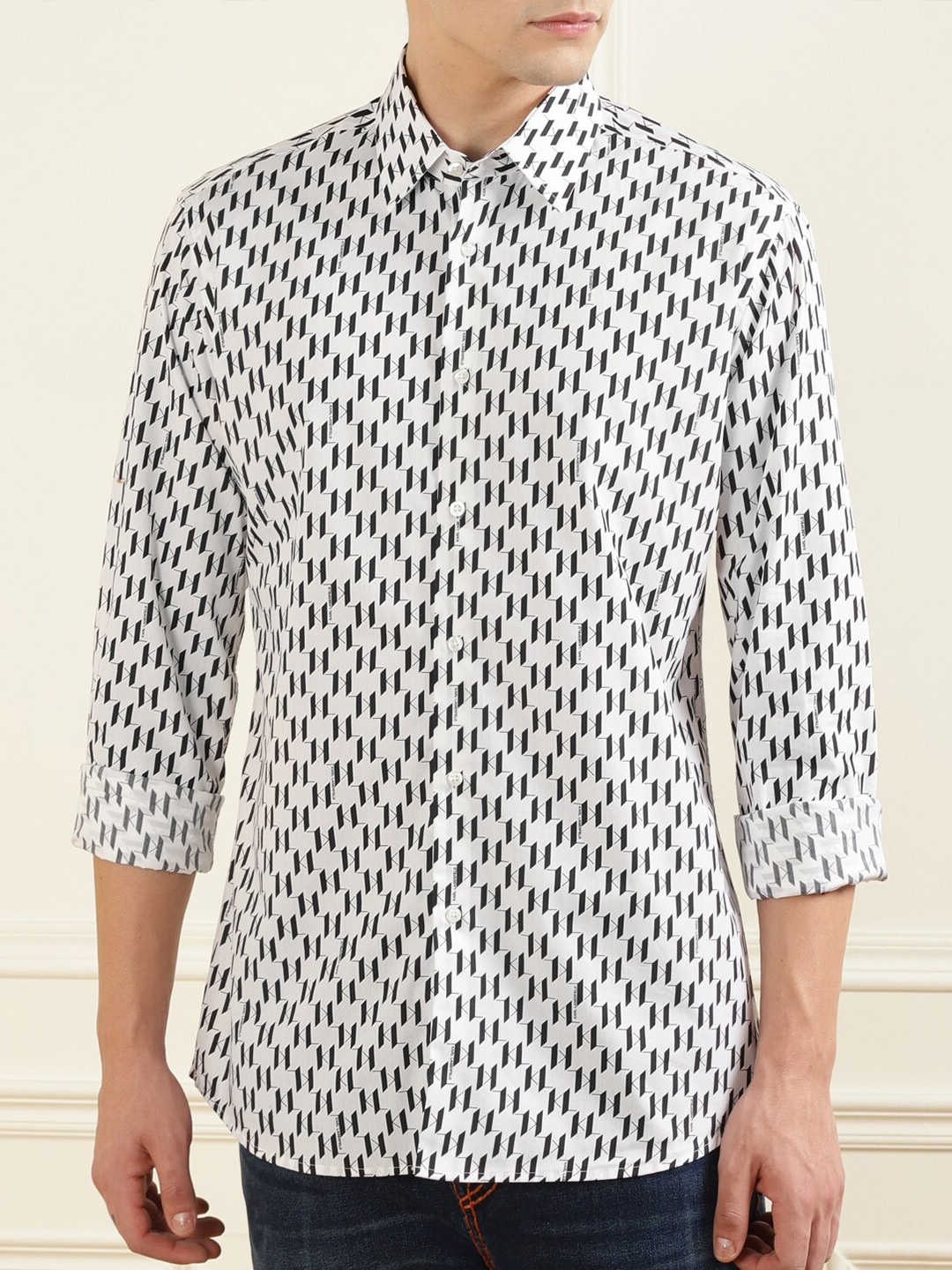 

Karl Lagerfeld Men White Cotton Printed Casual Shirt