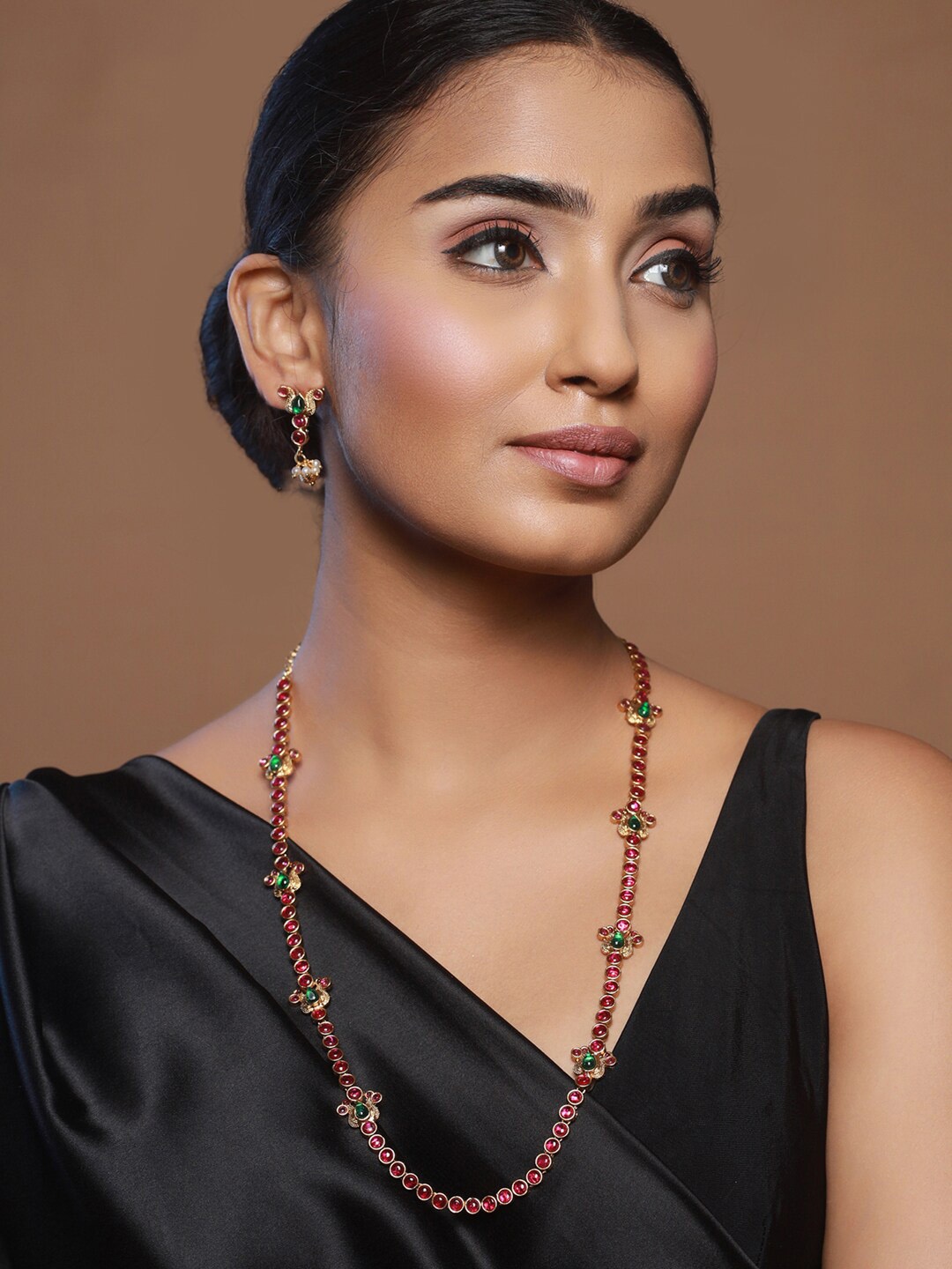 

Priyaasi Pink & Green Gold-Plated Stone-Studded & Beaded Jewellery Set