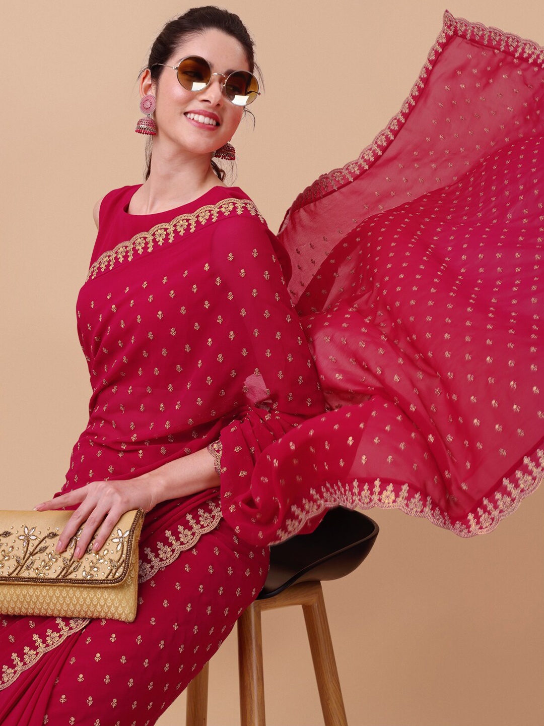 

Inddus Pink & Gold-Toned Ethnic Motifs Embroidered Saree