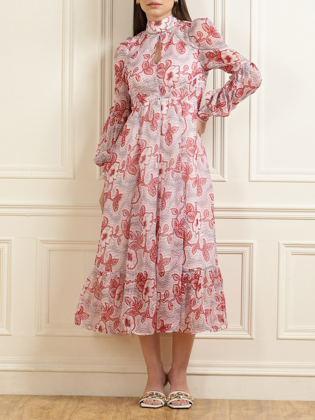 

Ted Baker Women White & Pink Floral Keyhole Neck Maxi Dress