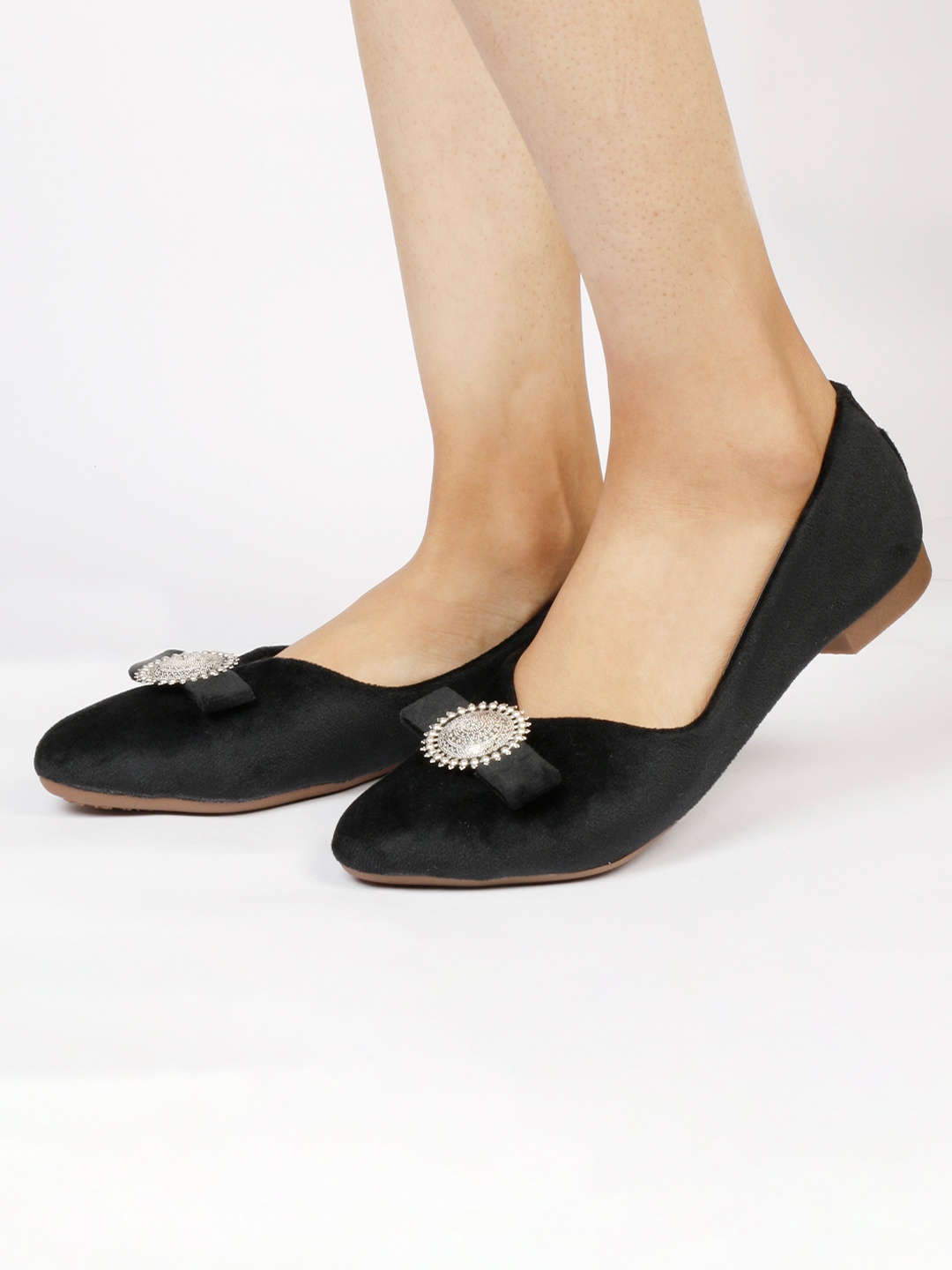 

XE Looks Women Black Embellished Ballerinas Flats