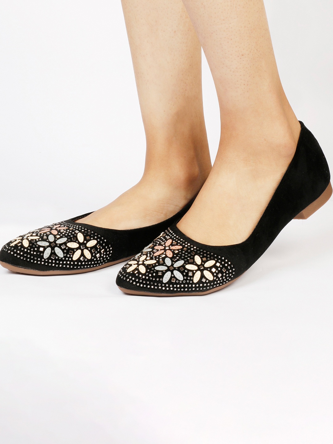 

XE Looks Women Black Embellished Ballerinas Flats