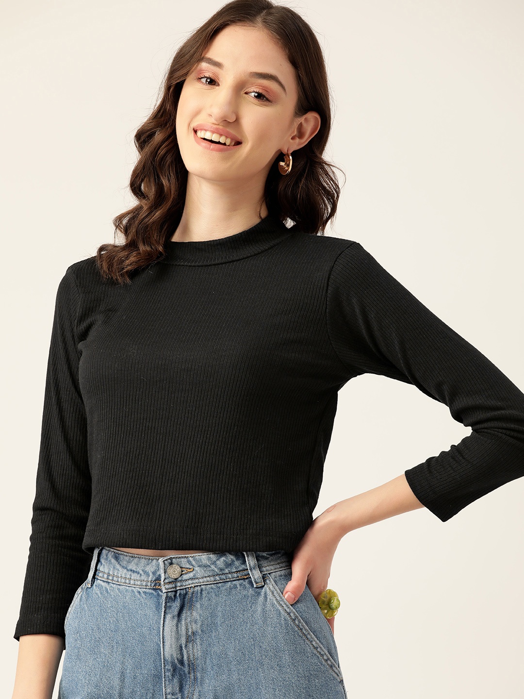 

DressBerry Black Crop Top