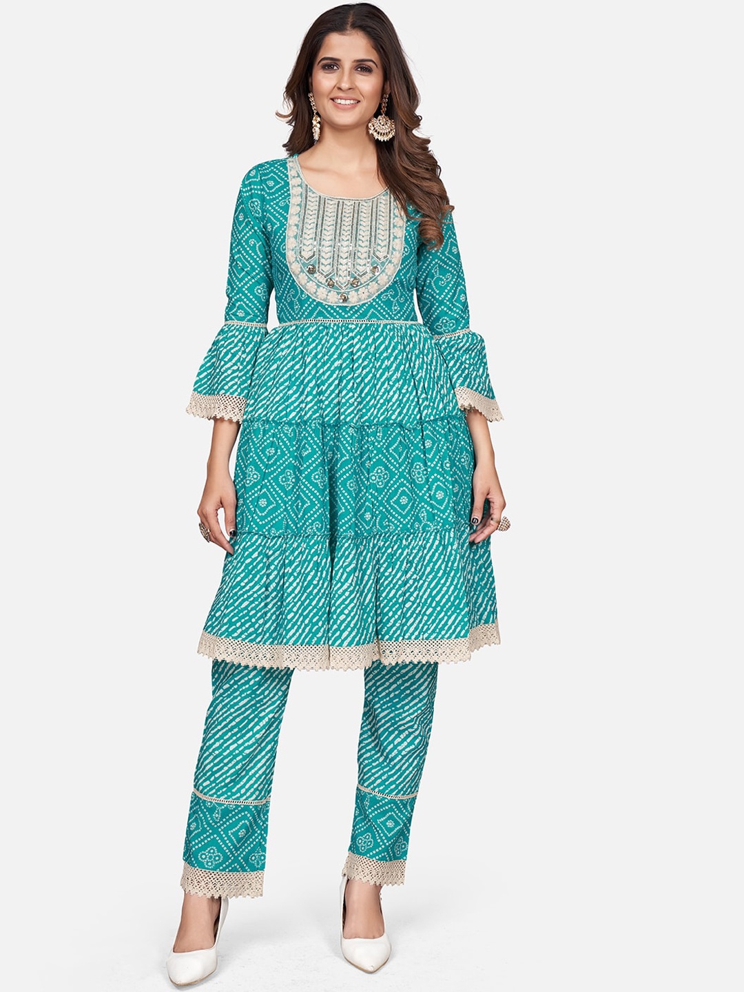 

Vbuyz Women Blue Bandhani Printed Tiered Pure Cotton Kurta with Trousers