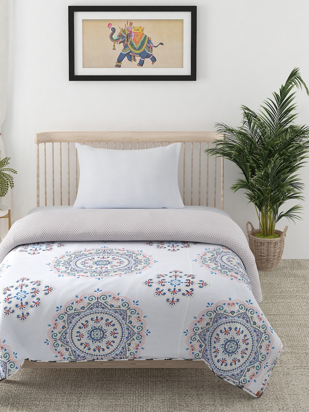 

EK BY EKTA KAPOOR Indian Kitsch White & Blue Floral 120 GSM Cotton Single Bed Dohar