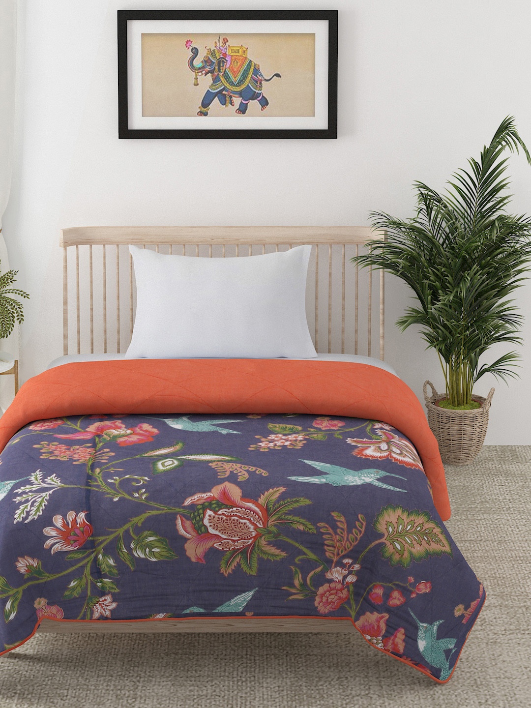 

EK BY EKTA KAPOOR Navy Blue & Red Floral 120 GSM Pure Cotton Single Bed Dohar