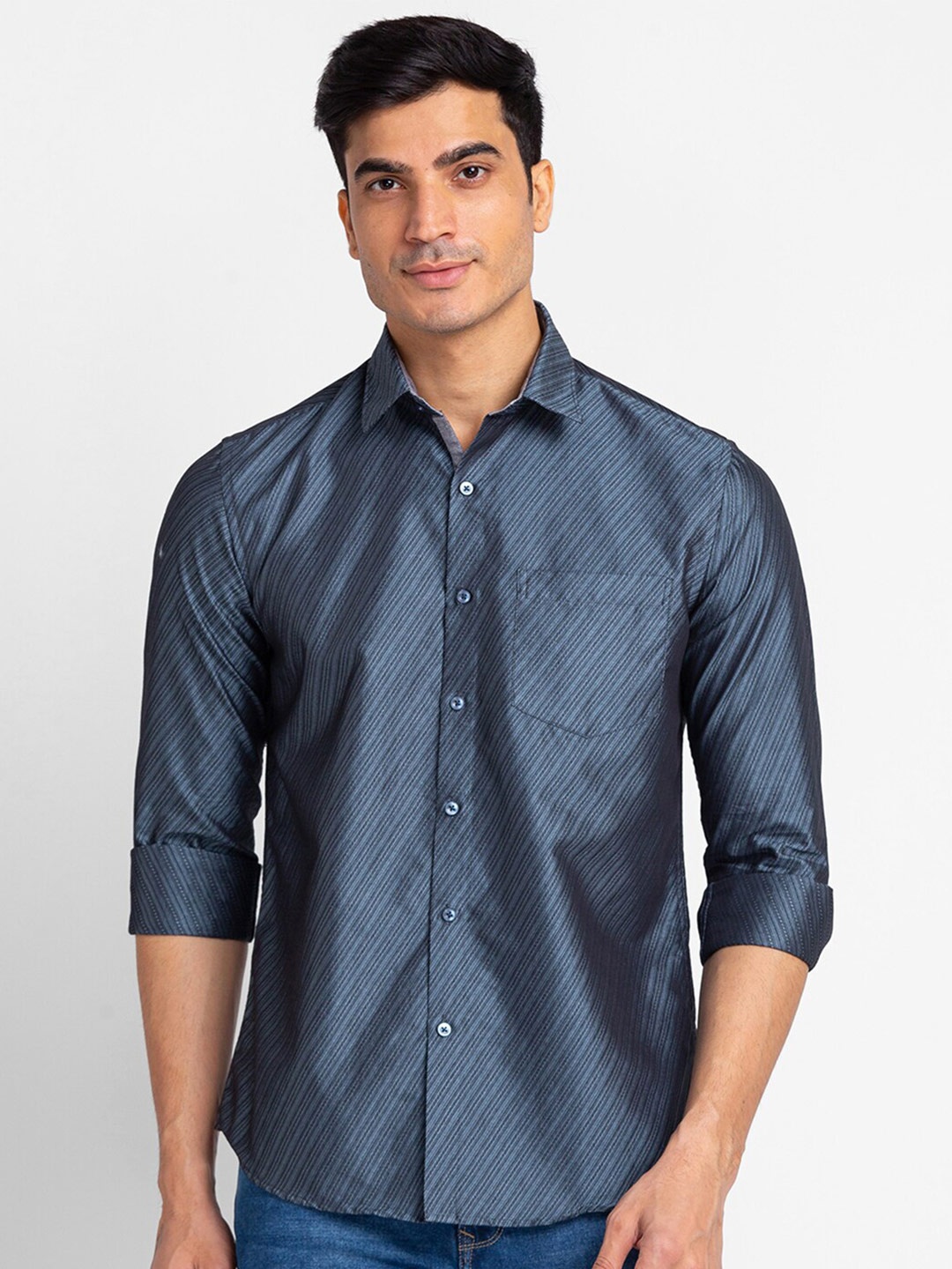 

Globus Men Blue Multi Striped Cotton Casual Shirt