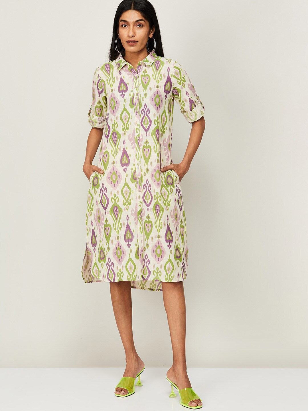 

Colour Me by Melange Women Off White & Green Printed Cotton Shirt Collar Tunic