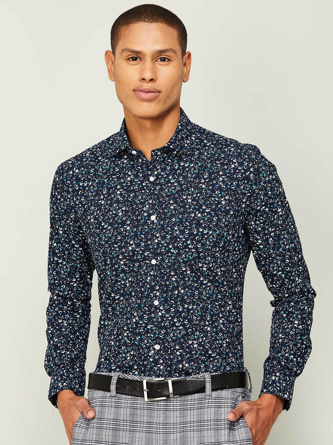 

CODE by Lifestyle Men Blue Slim Fit Floral Printed Cotton Formal Shirt