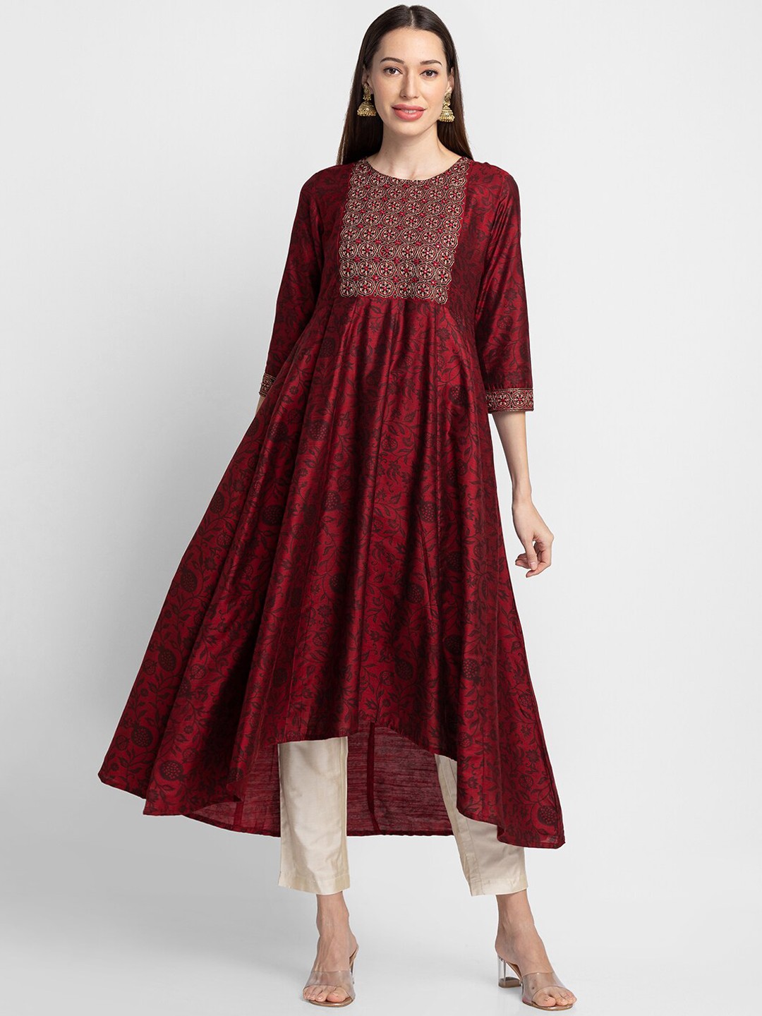 

Globus Women Maroon & Black Floral Printed Mirror Work Floral Anarkali Kurta