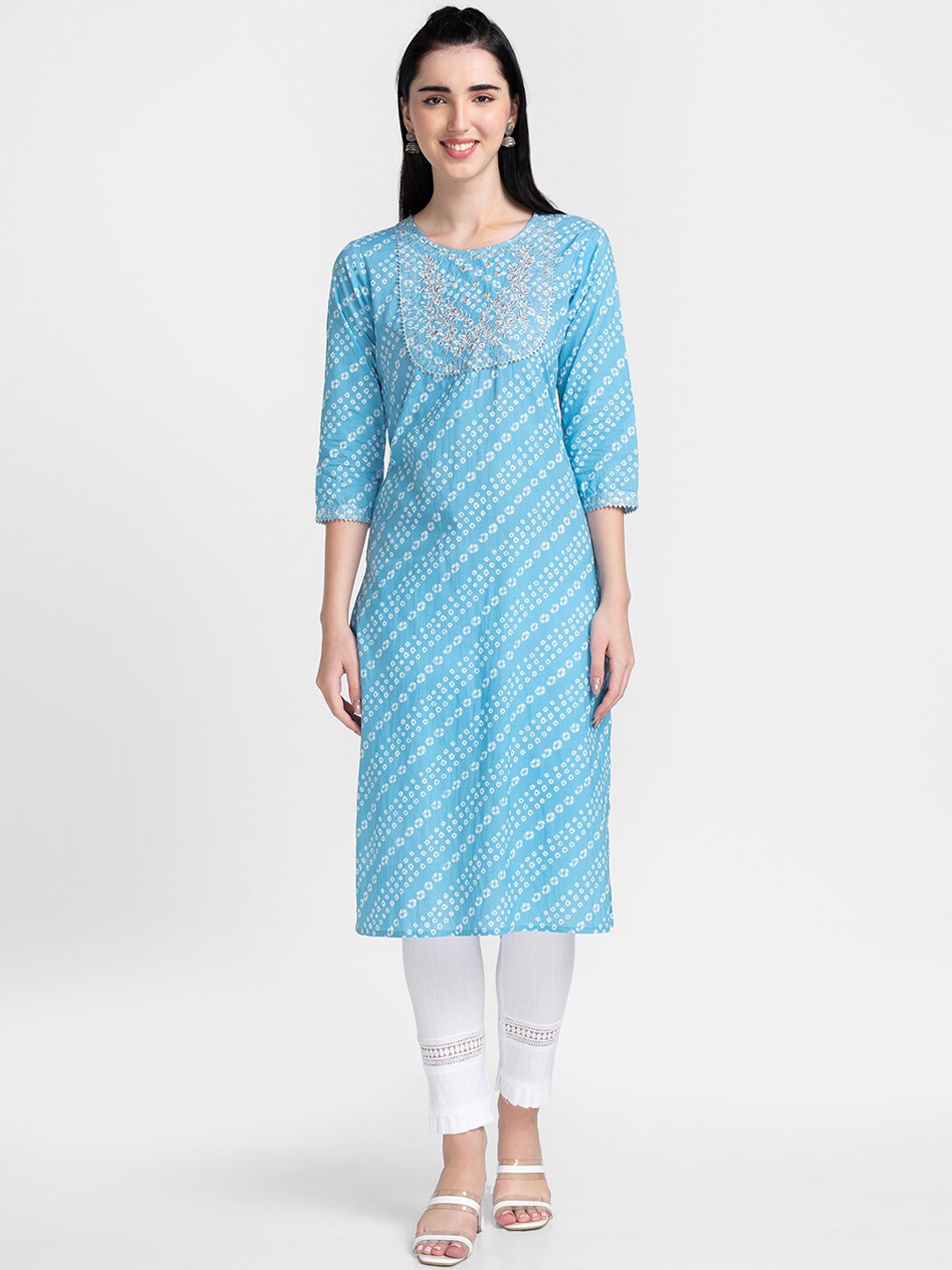 

Globus Women Blue & White Dyed Gotta Patti Pure Cotton Kurta