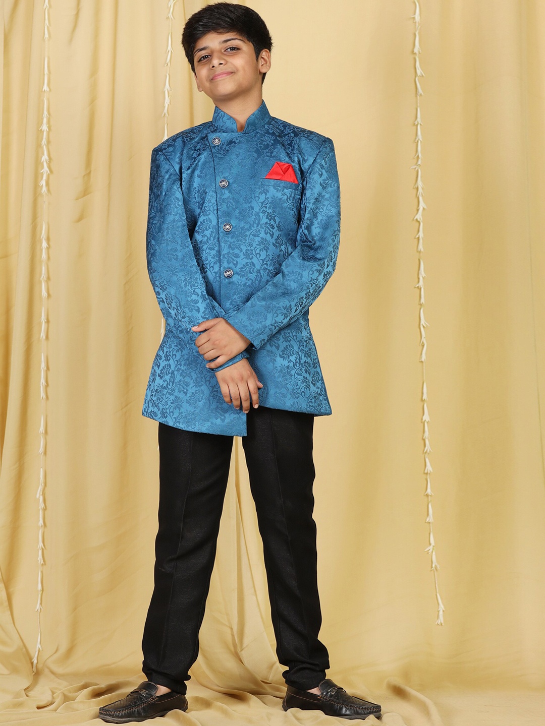 

Aj DEZInES Boys Blue & Black Embroidered Sherwani With Trouser