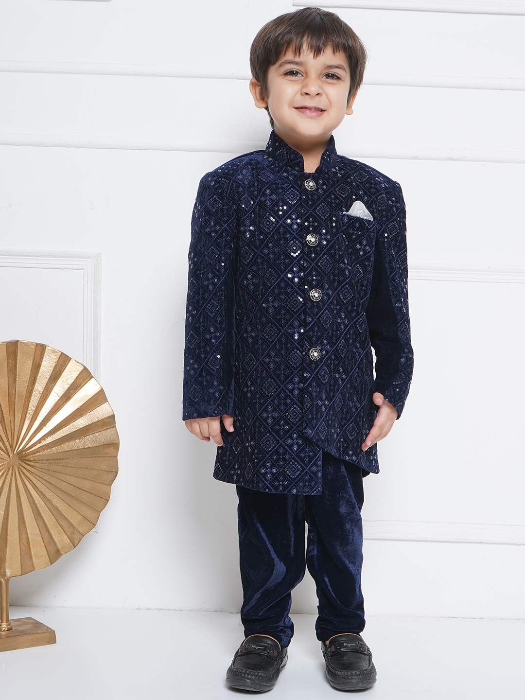 

Aj DEZInES Boys Navy Blue Embroidered Sherwani With Trouser